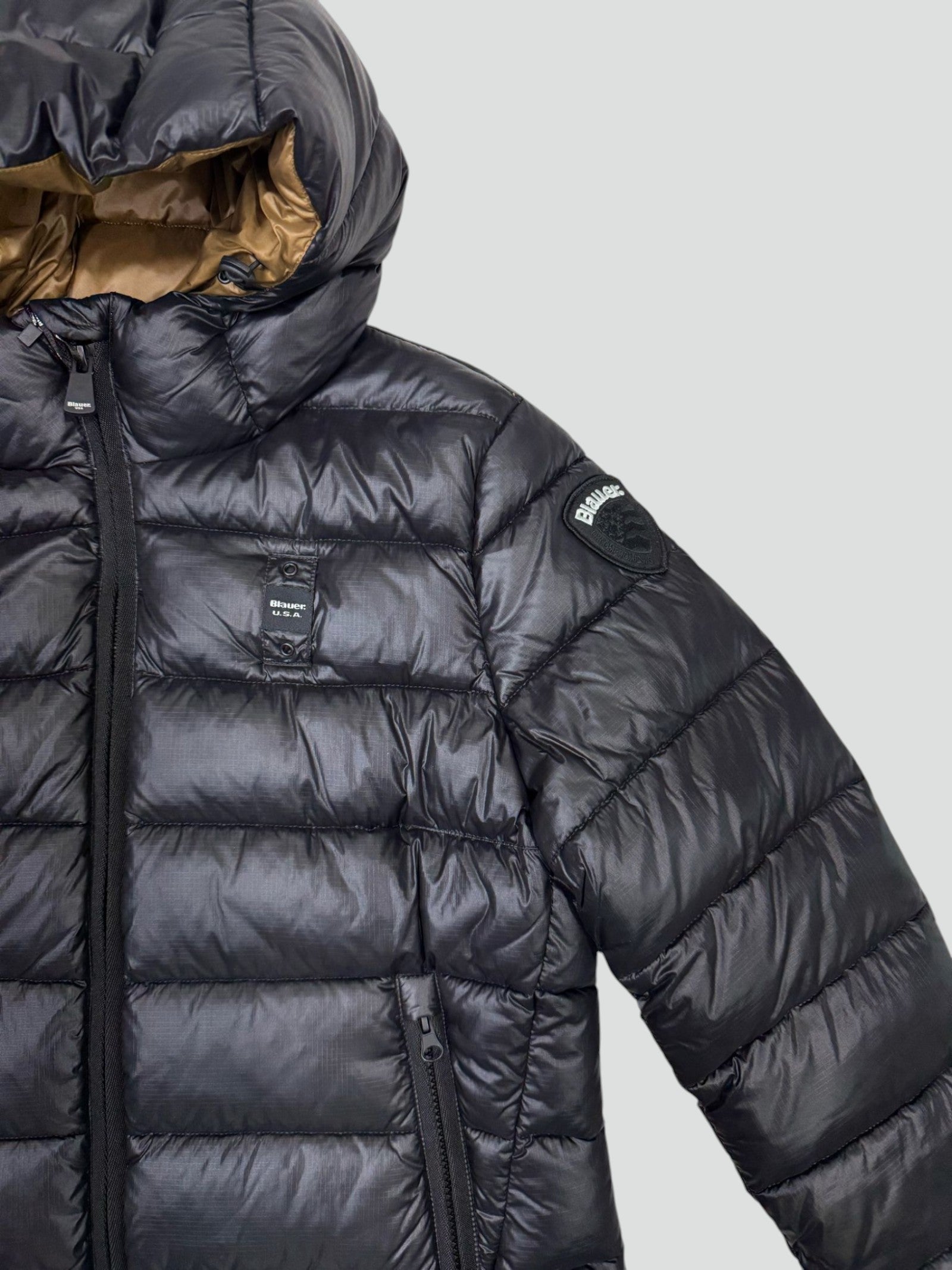 Piumino Blauer donna in nylon micro-rip nero con interno marrone