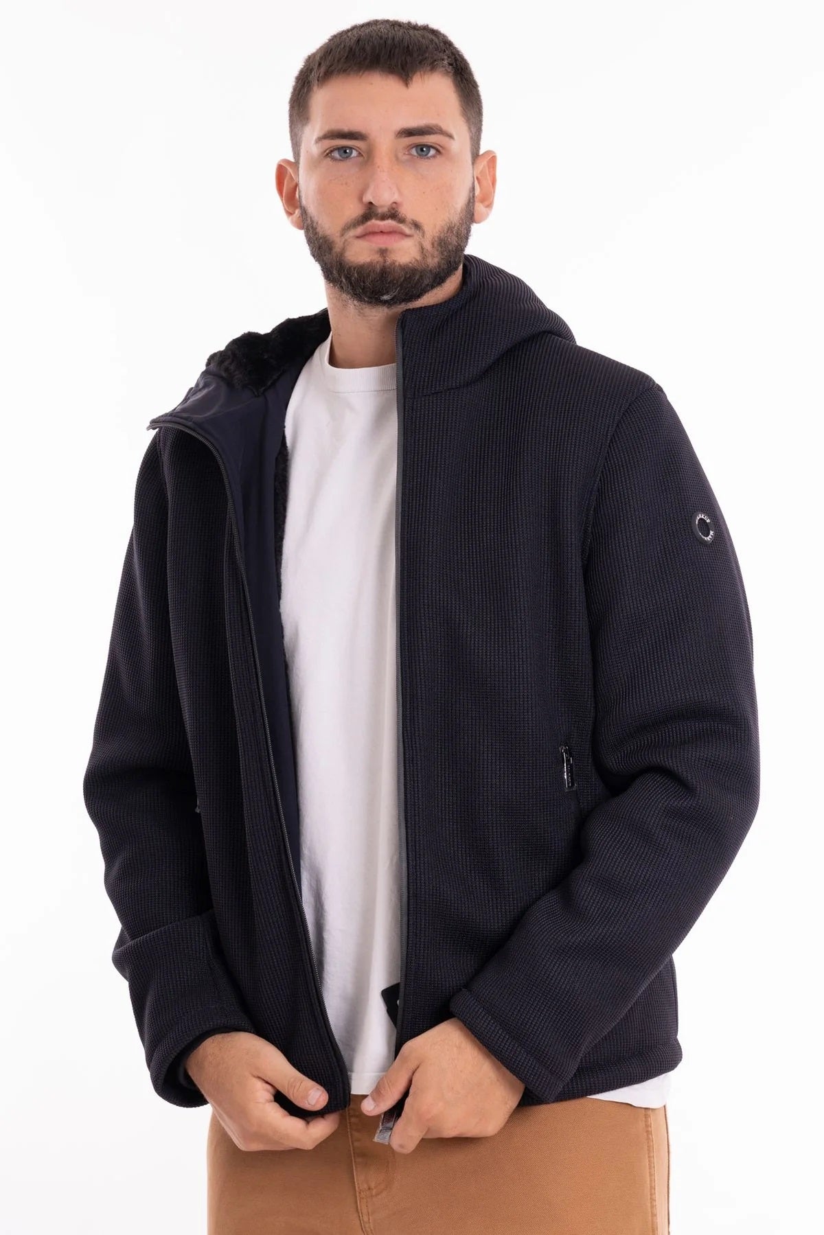 MK594018BLU MARK-UP