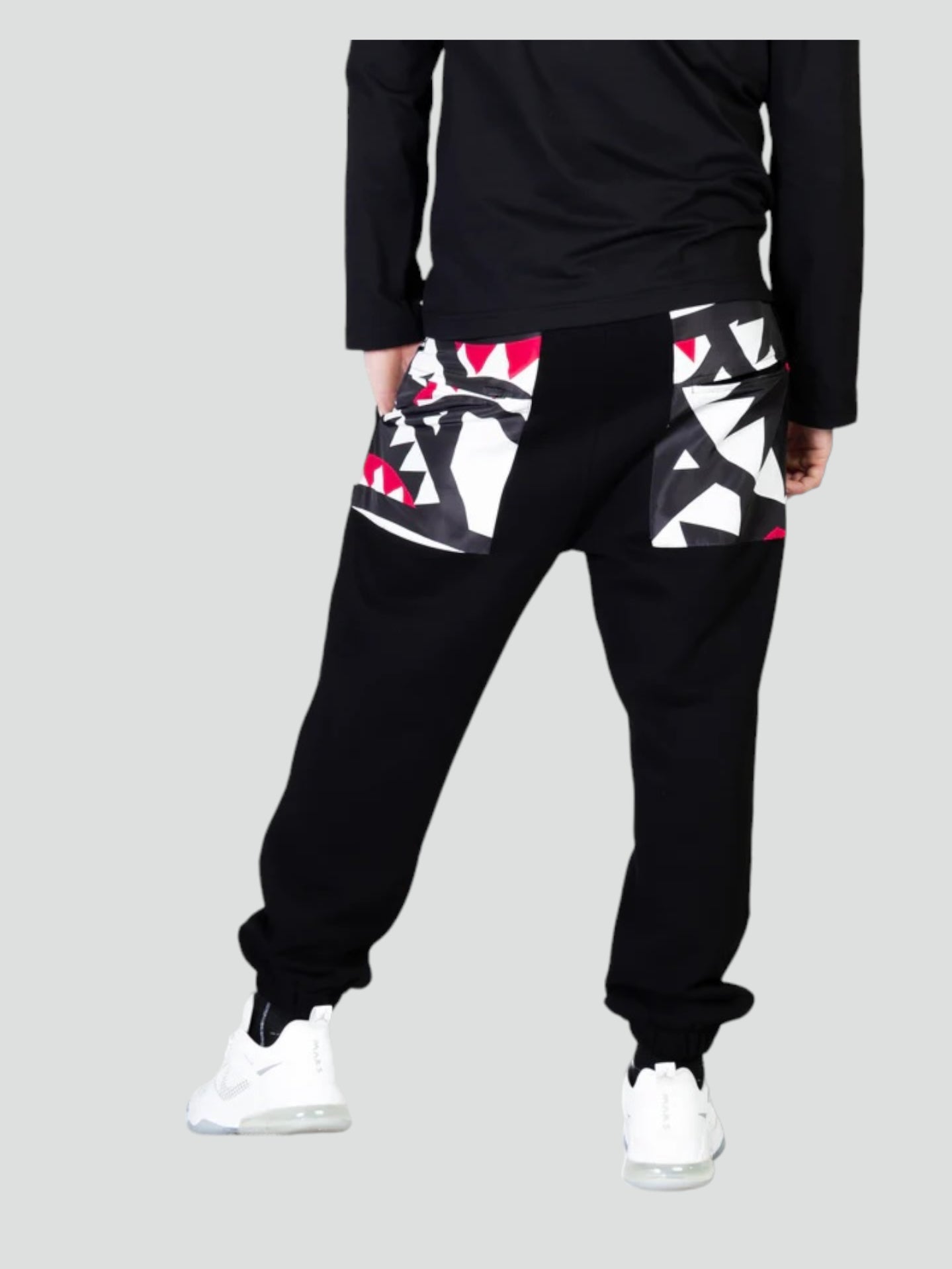 Pantaloni jogger "Shark Black Neri con Fantasia Squalo a Contrasto
