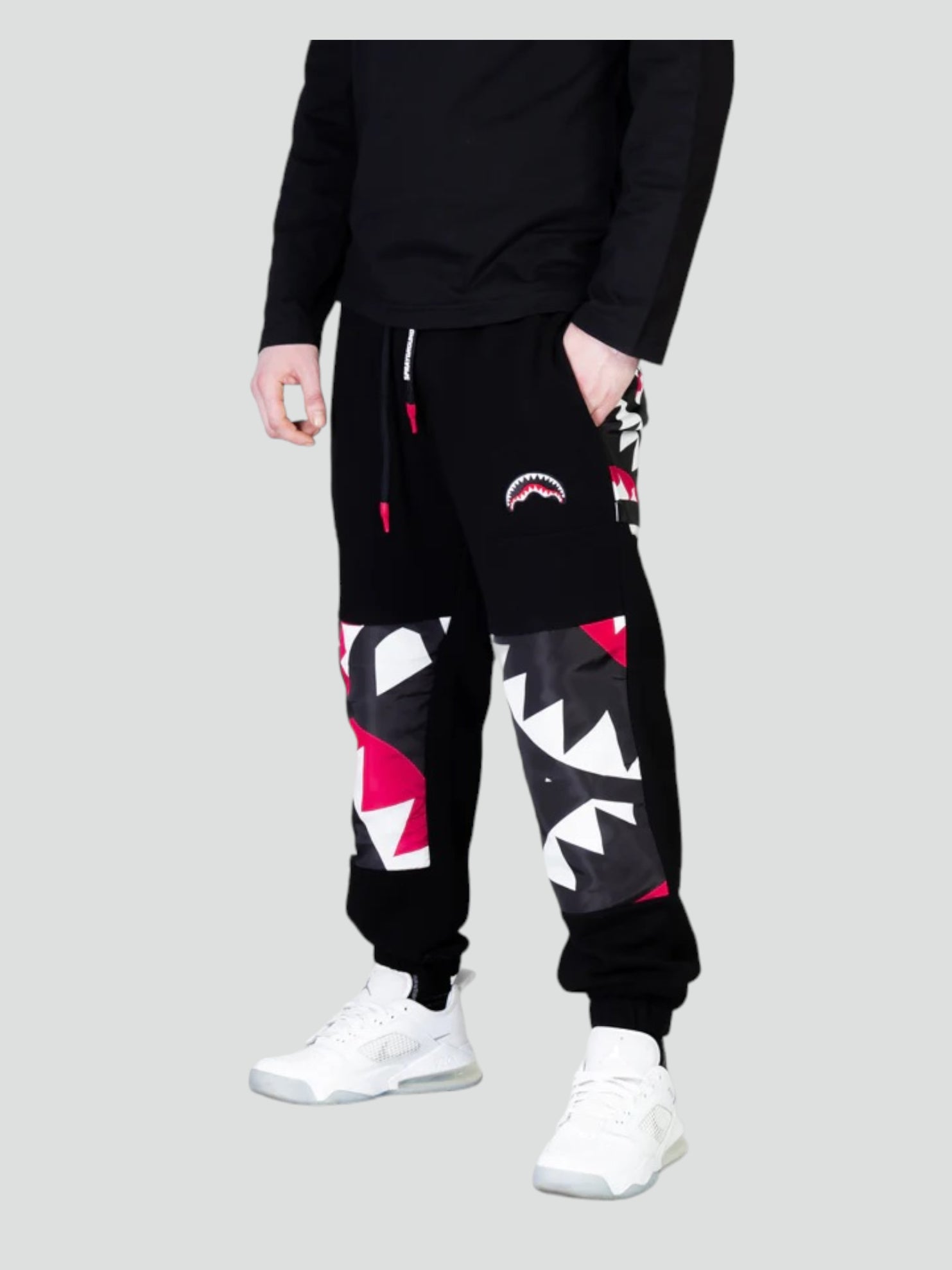 Pantaloni jogger "Shark Black Neri con Fantasia Squalo a Contrasto