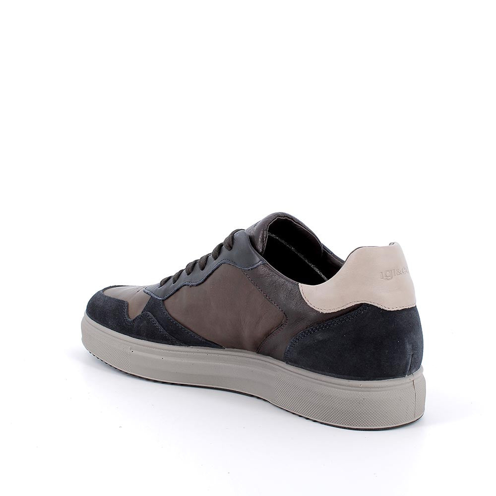 Sneakers caffè-blu scuro in pelle e scamosciato con suola leggera