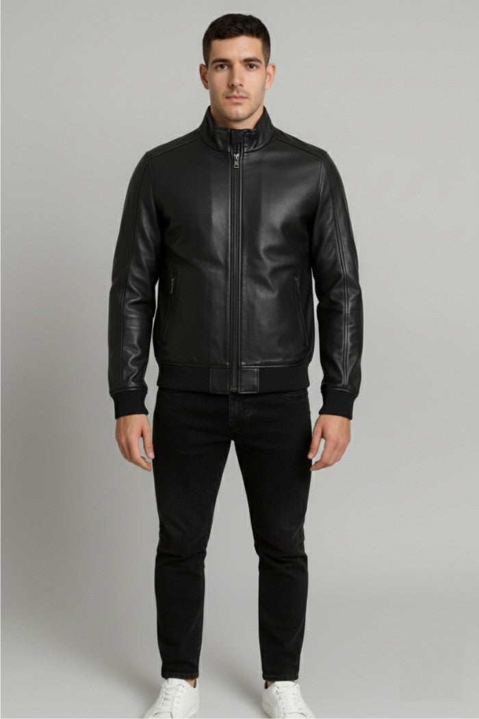 Giubbino Uomo in Ecopelle Nera con Zip e Finiture Elasticizzate