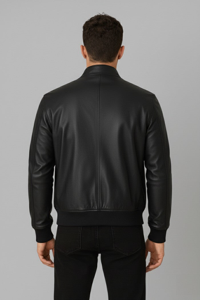 Giubbino Uomo in Ecopelle Nera con Zip e Finiture Elasticizzate