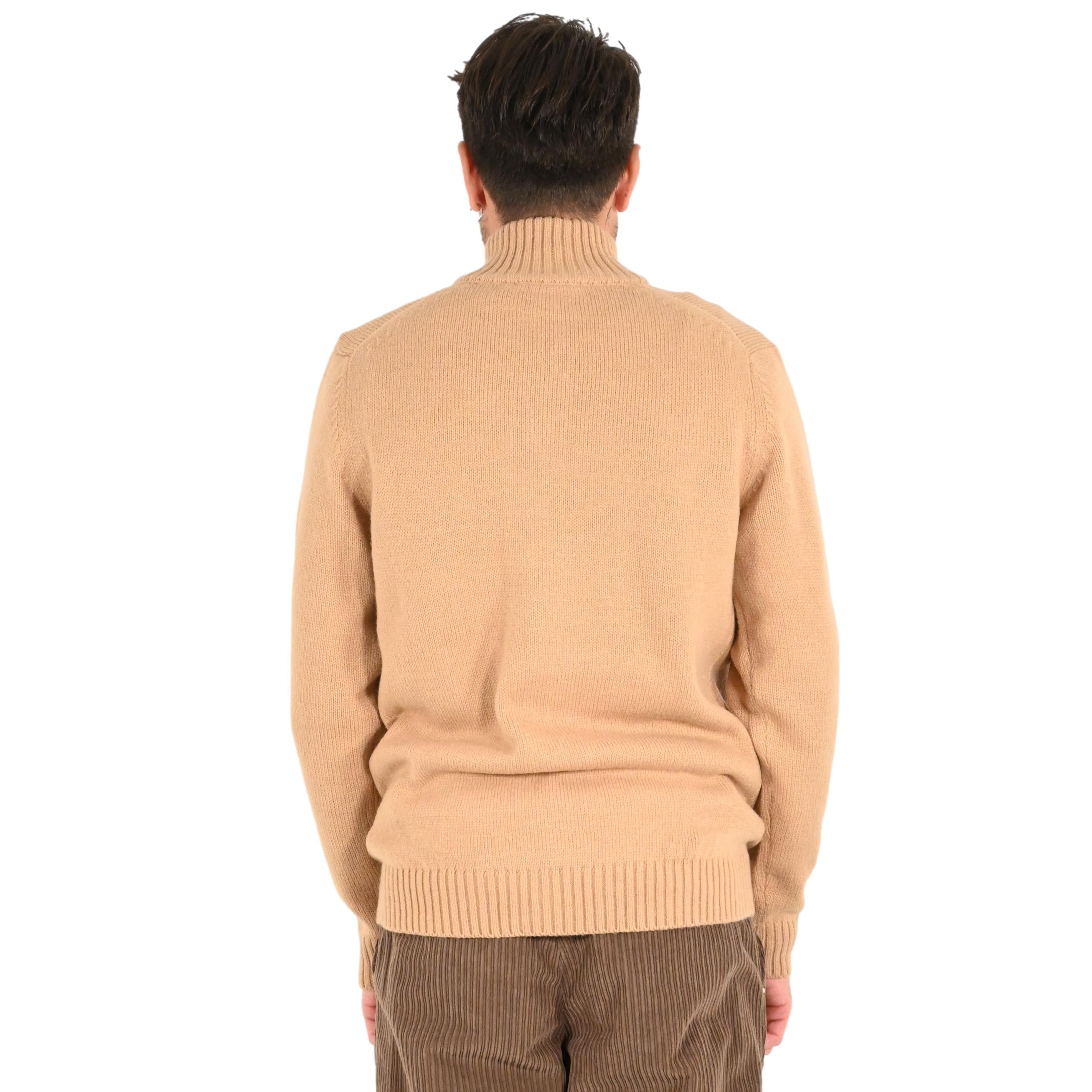 Cardigan cammello con Bottoni e Tasche Frontali