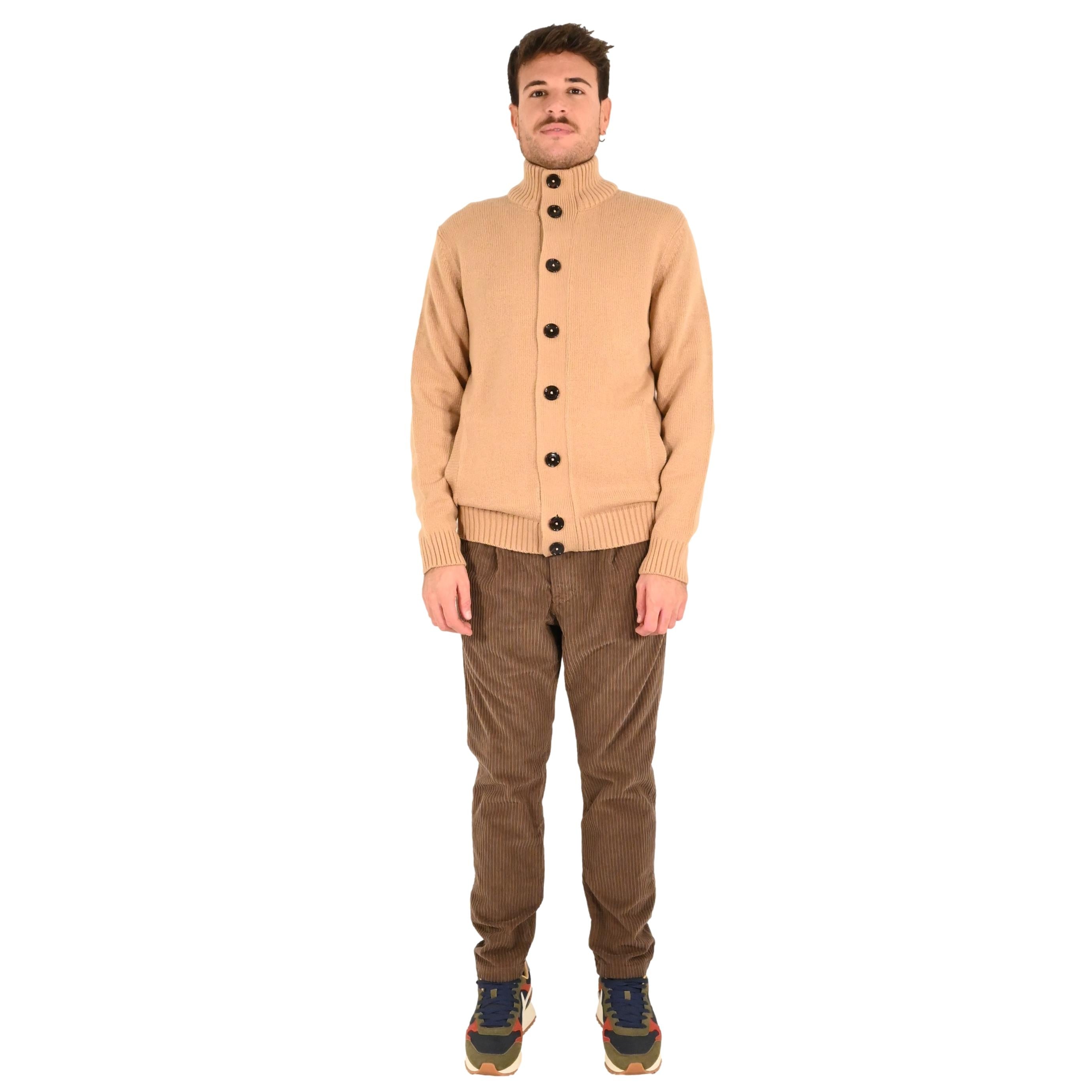 Cardigan cammello con Bottoni e Tasche Frontali