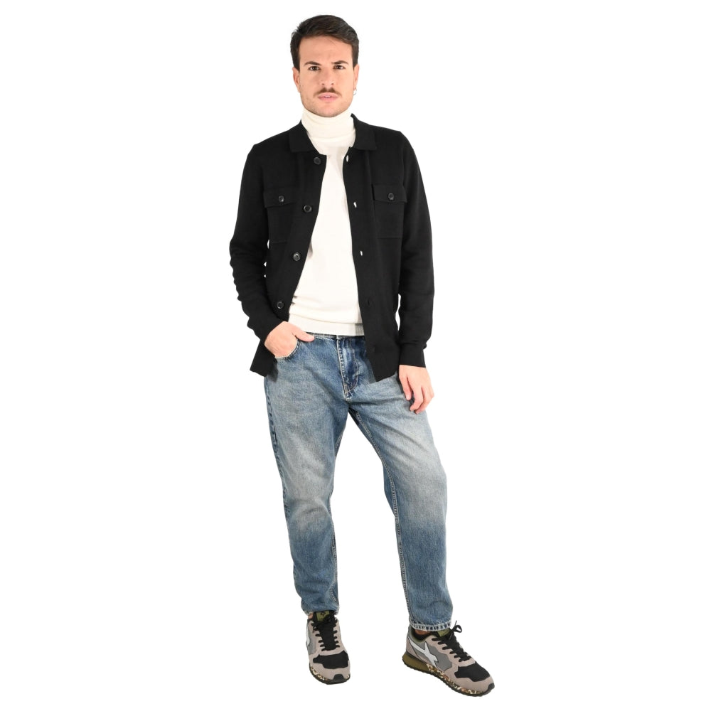 Camicia Maglia Nera con Bottoni e Tasche Frontali