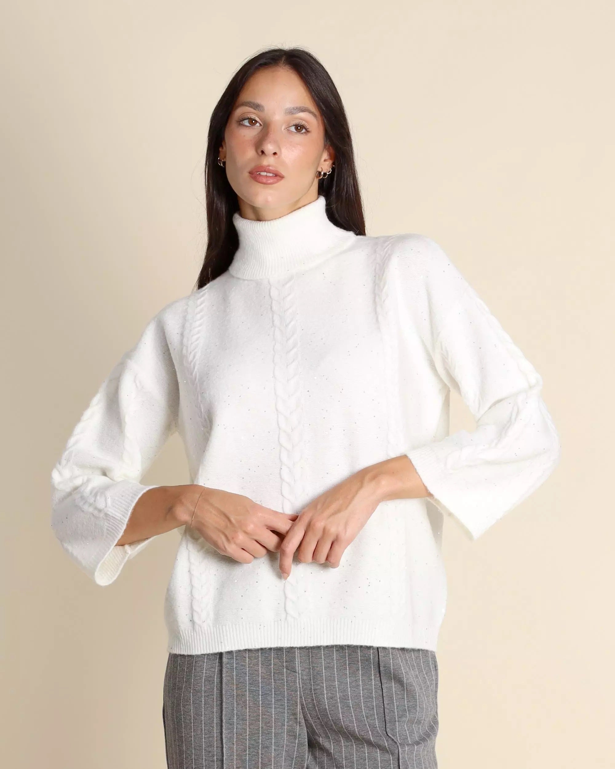 Maglia dolcevita "Lido" Bianca Svasata in Filato Comfy con Paillettes