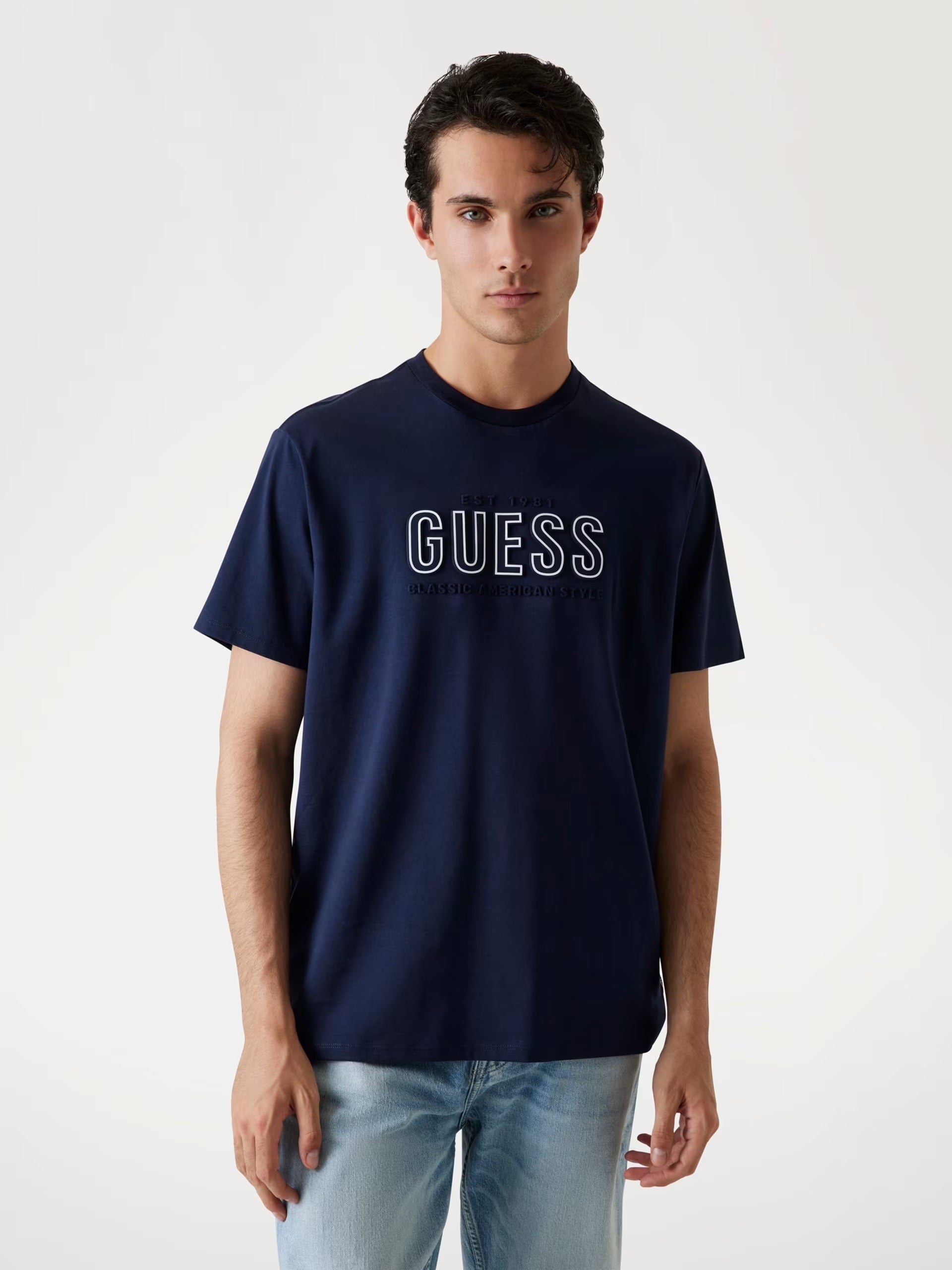 T-shirt blu con Logo Guess a Sbalzo e Vestibilità Regular