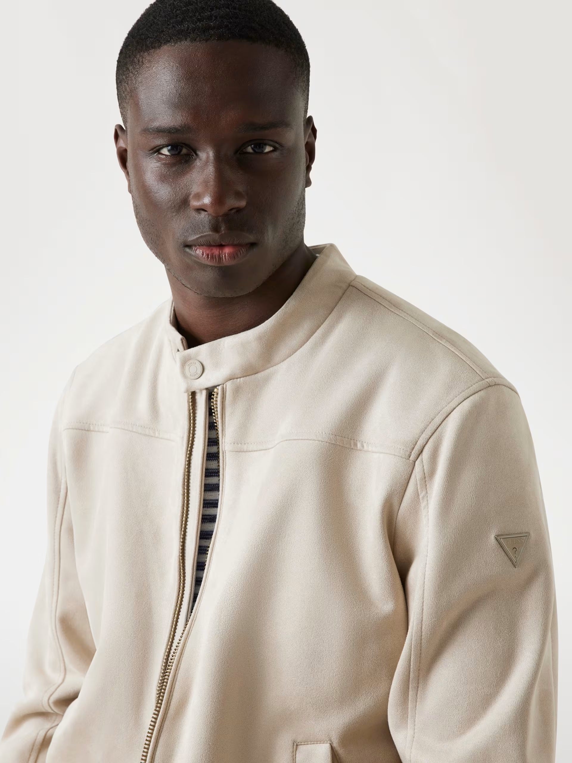 Giubbino Biker Beige in Simil Scamosciato con Collo alla Coreana