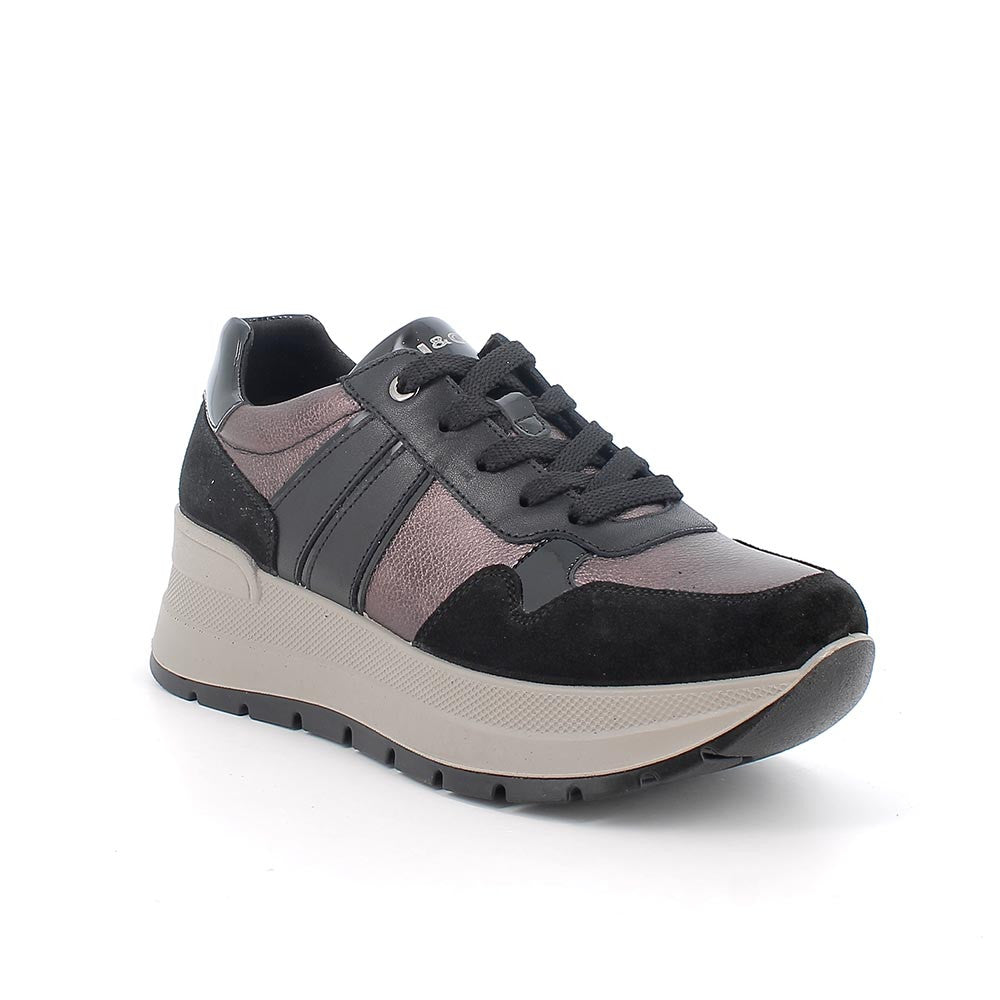 Sneakers con zeppa chunky marrone e nero in pelle con lacci
