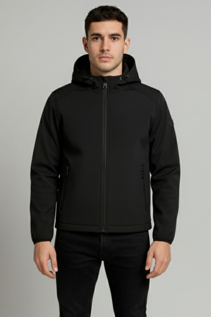 Giubbino softshell da uomo nero con cappuccio e interno in pile