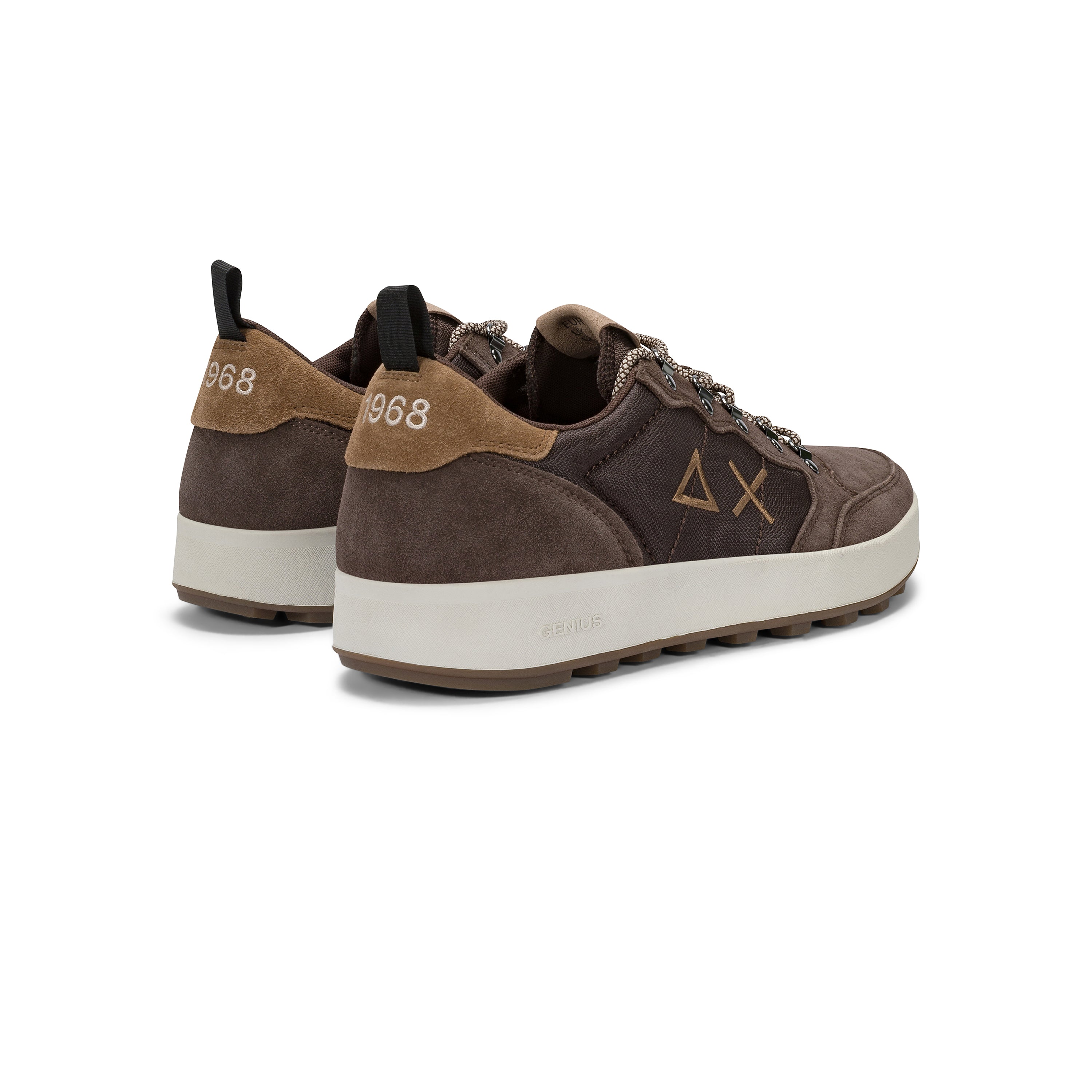 Sneakers "Genius Solid" Marroni con Dettagli in Pelle Scamosciata