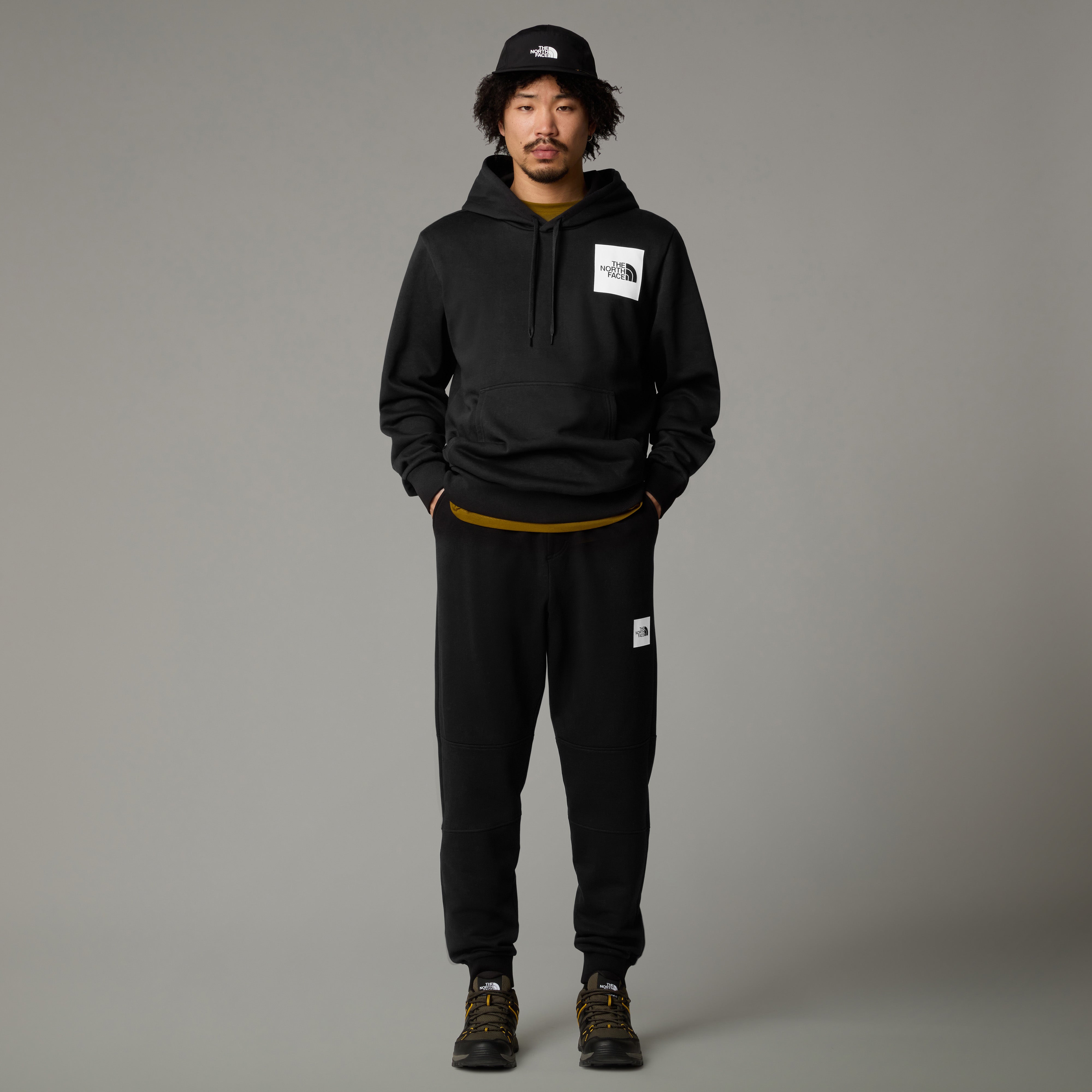Felpa con cappuccio "Fine Hoodie" nera con logo The North Face