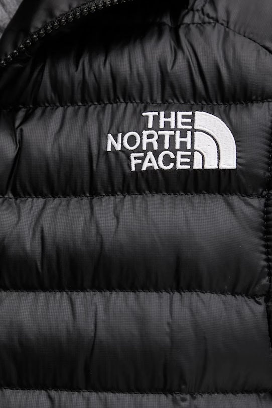 Gilet "Huila" nero con imbottitura sintetica riciclata