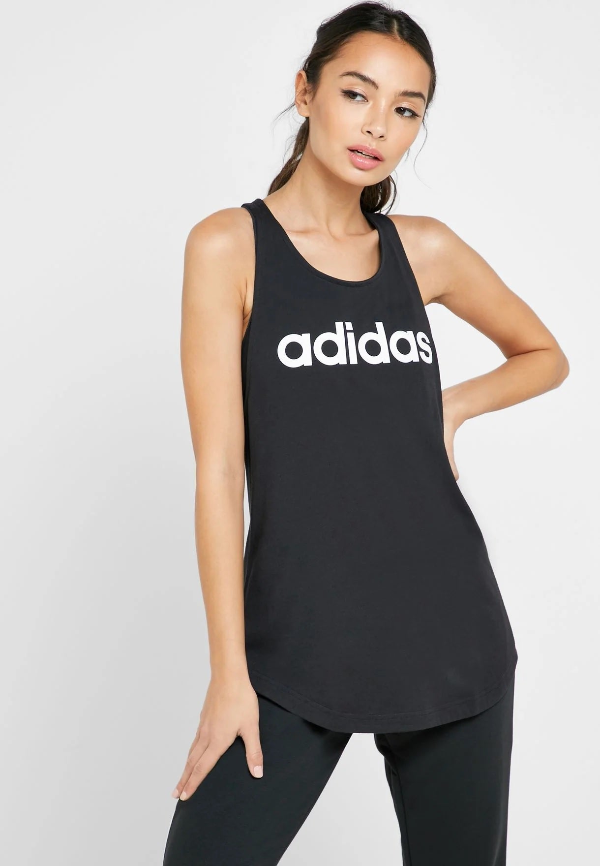 Canotta "Linear Loose" nera da donna con logo frontale Adidas
