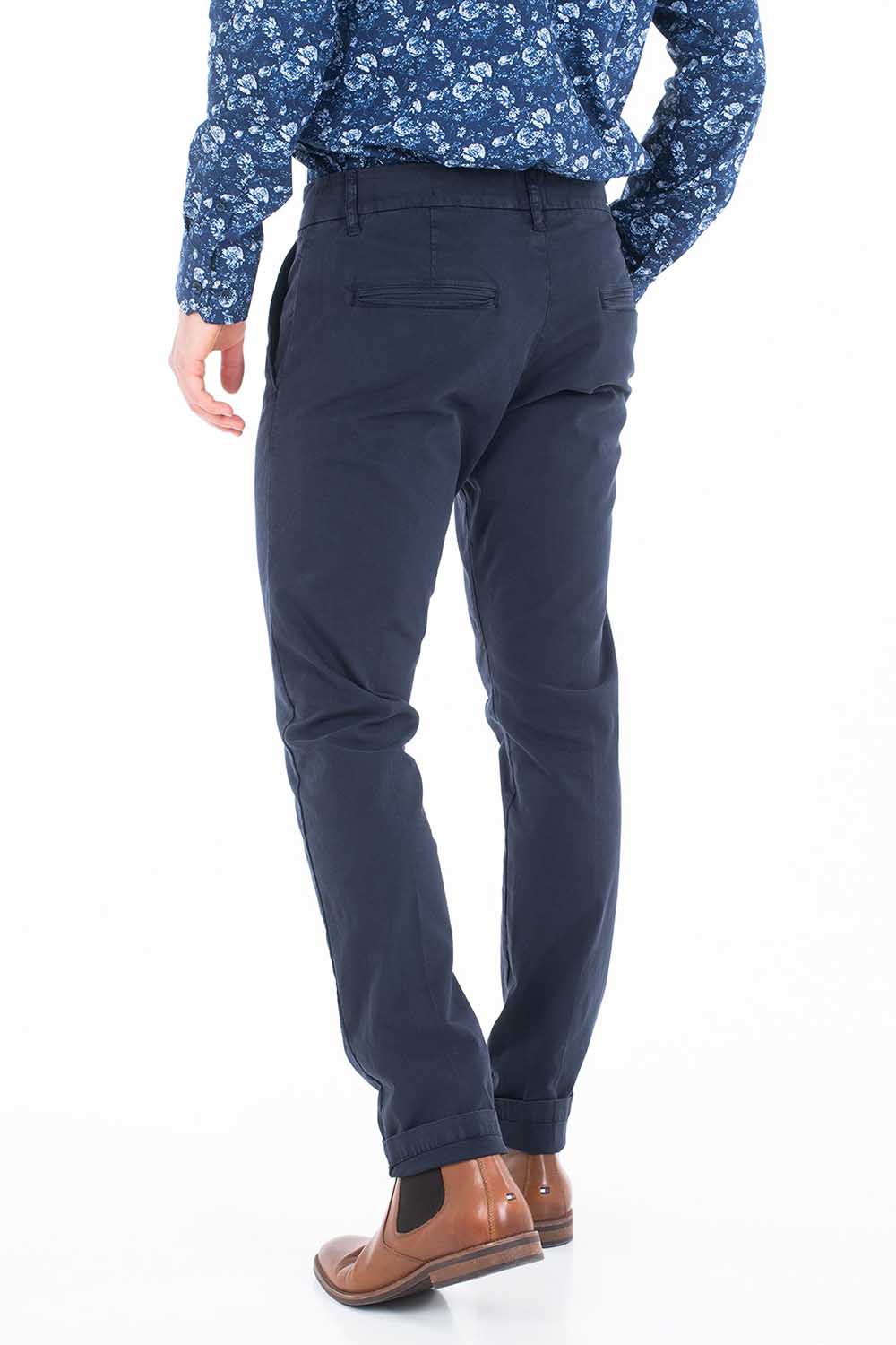 Pantaloni Chino Uomo Blu in Cotone Stretch Guess