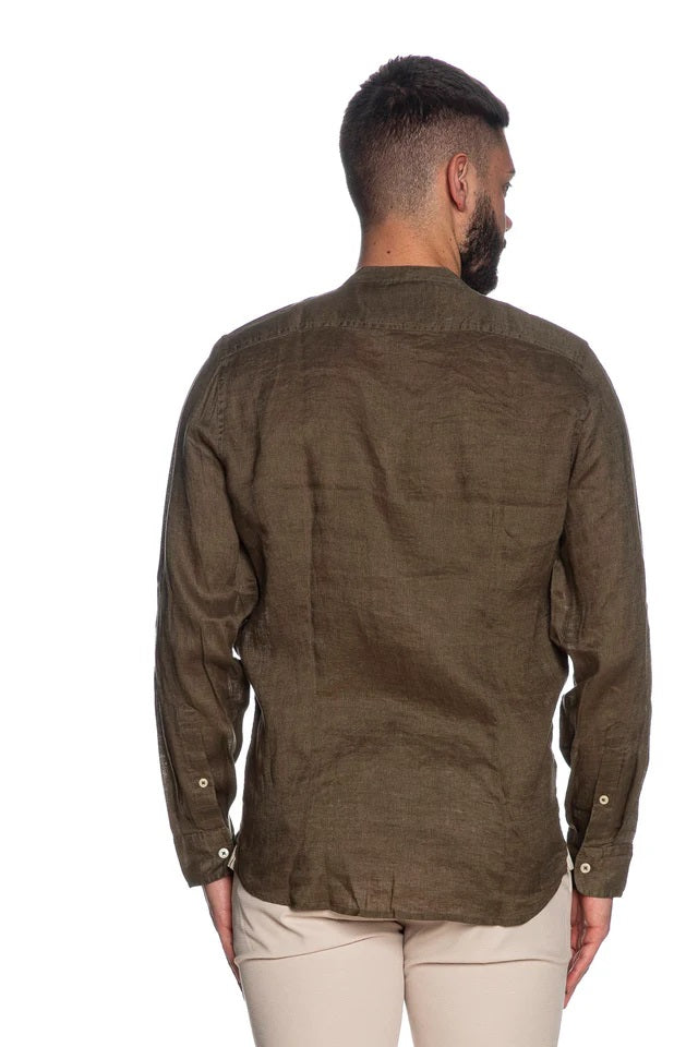 Camicia verde militare con Collo Coreana in 100% Lino