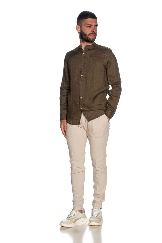 Camicia verde militare con Collo Coreana in 100% Lino