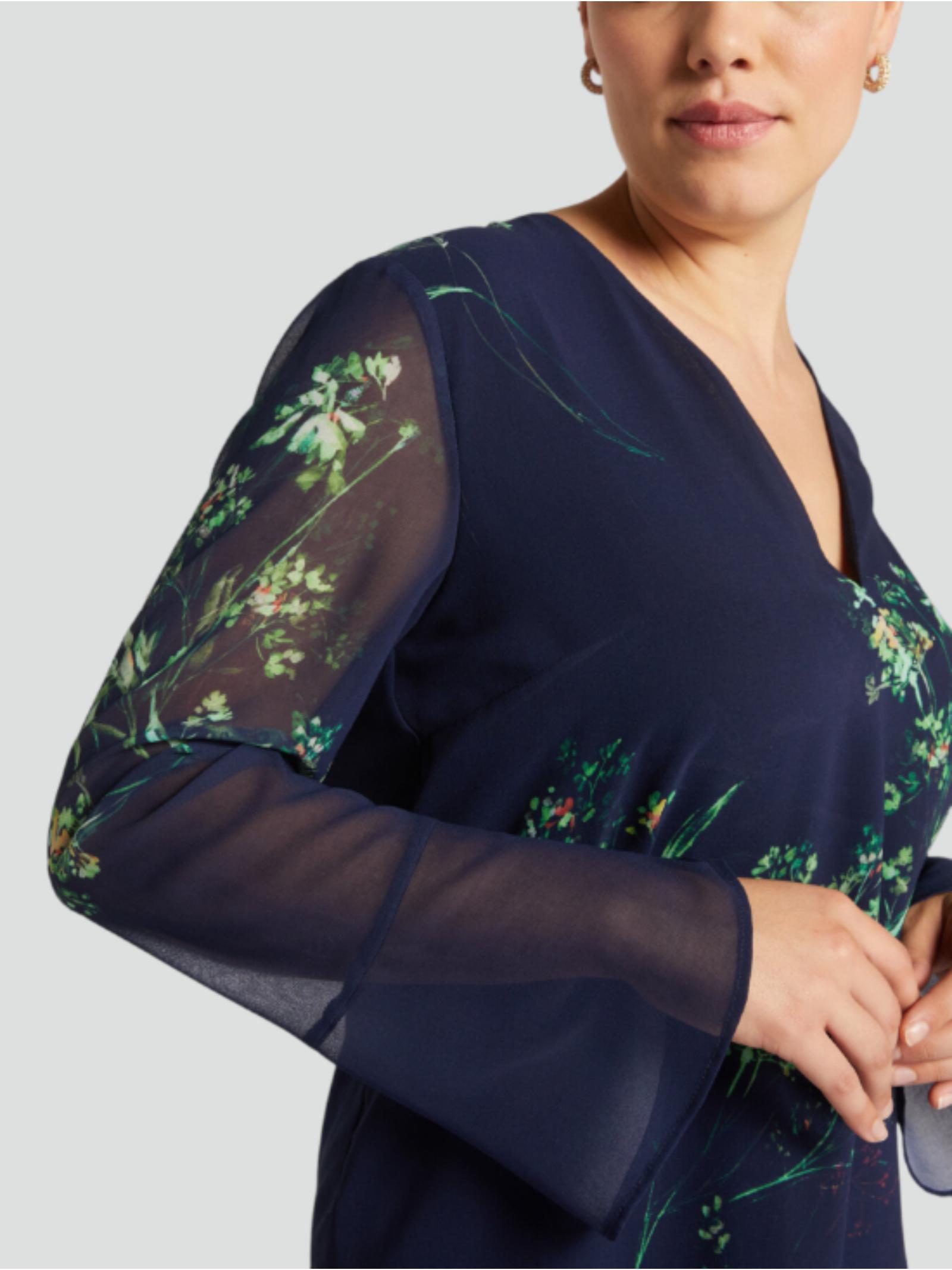 Blusa in Georgette con Scollatura a Cuore e Maniche a Corolla