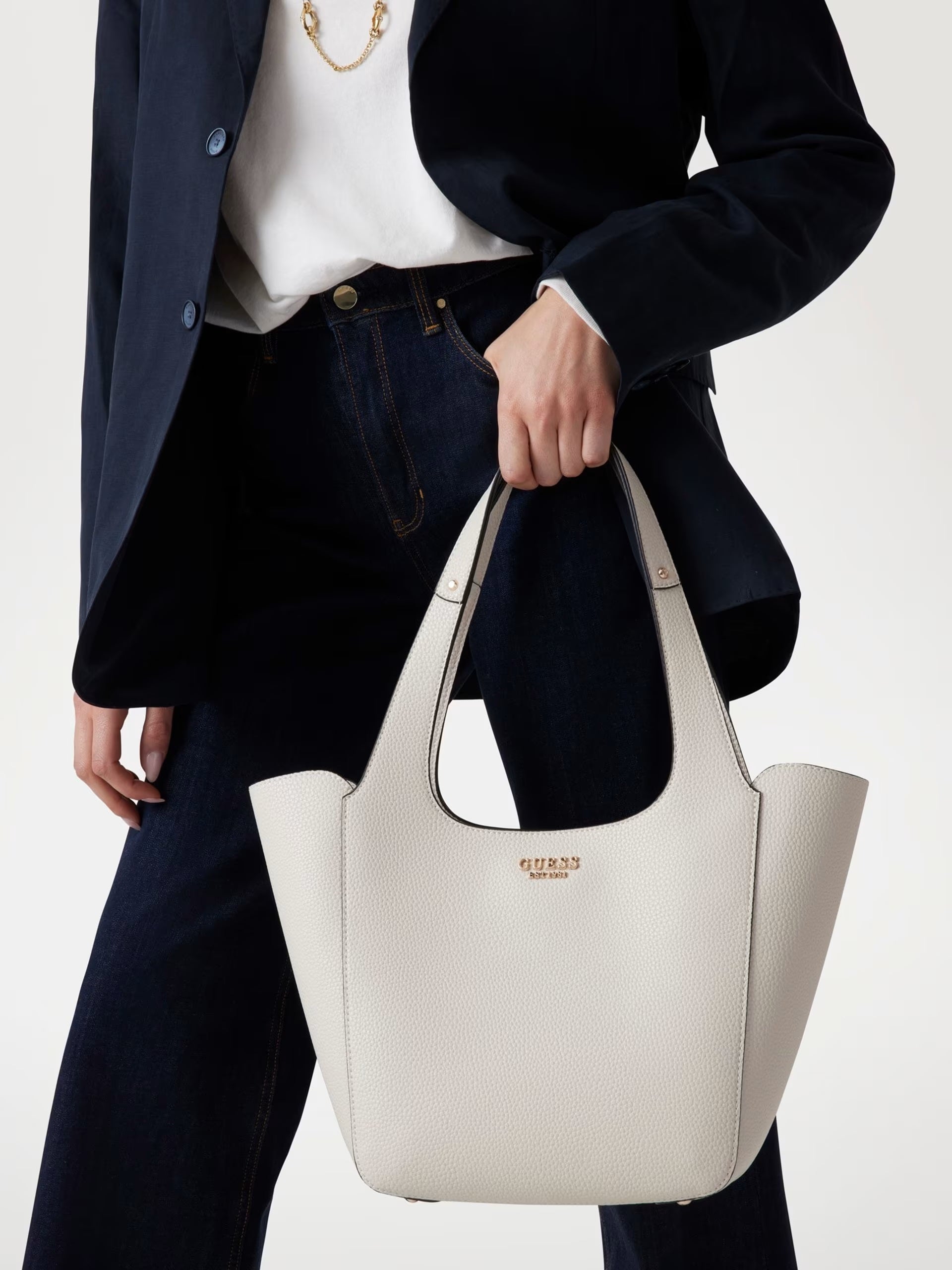Shopper Guess "Helina" bianca in Similpelle con Pochette Interna