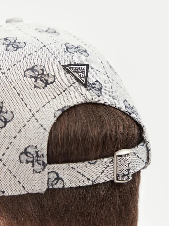 Cappello grigio ghiaccio con visiera e Guess logo all over
