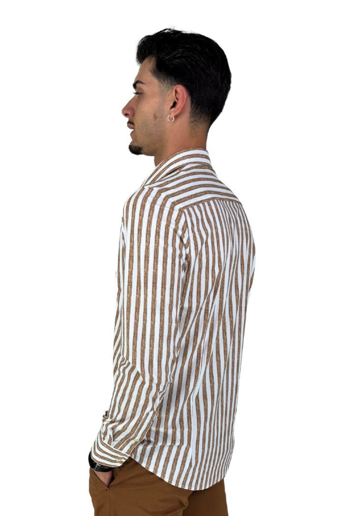 Camicia a Righe color tabacco con Collo Italiano e Maniche Lunghe