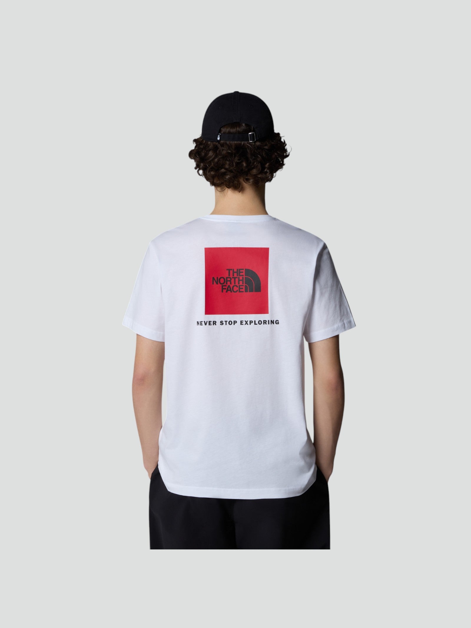 T-shirt bianca con logo a Contrasto nero