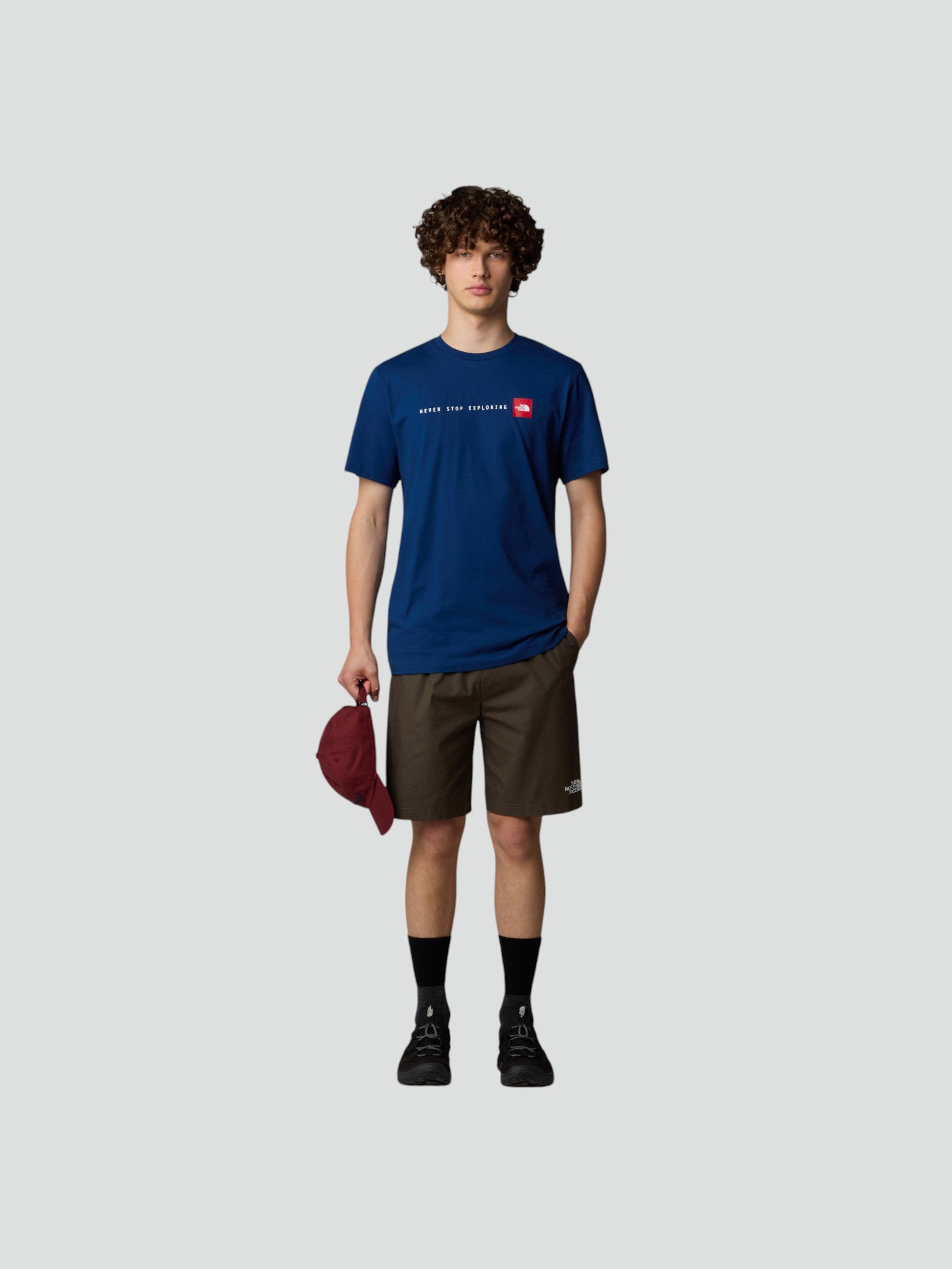 T-shirt Uomo Blu con Scritta "Never Stop Exploring"