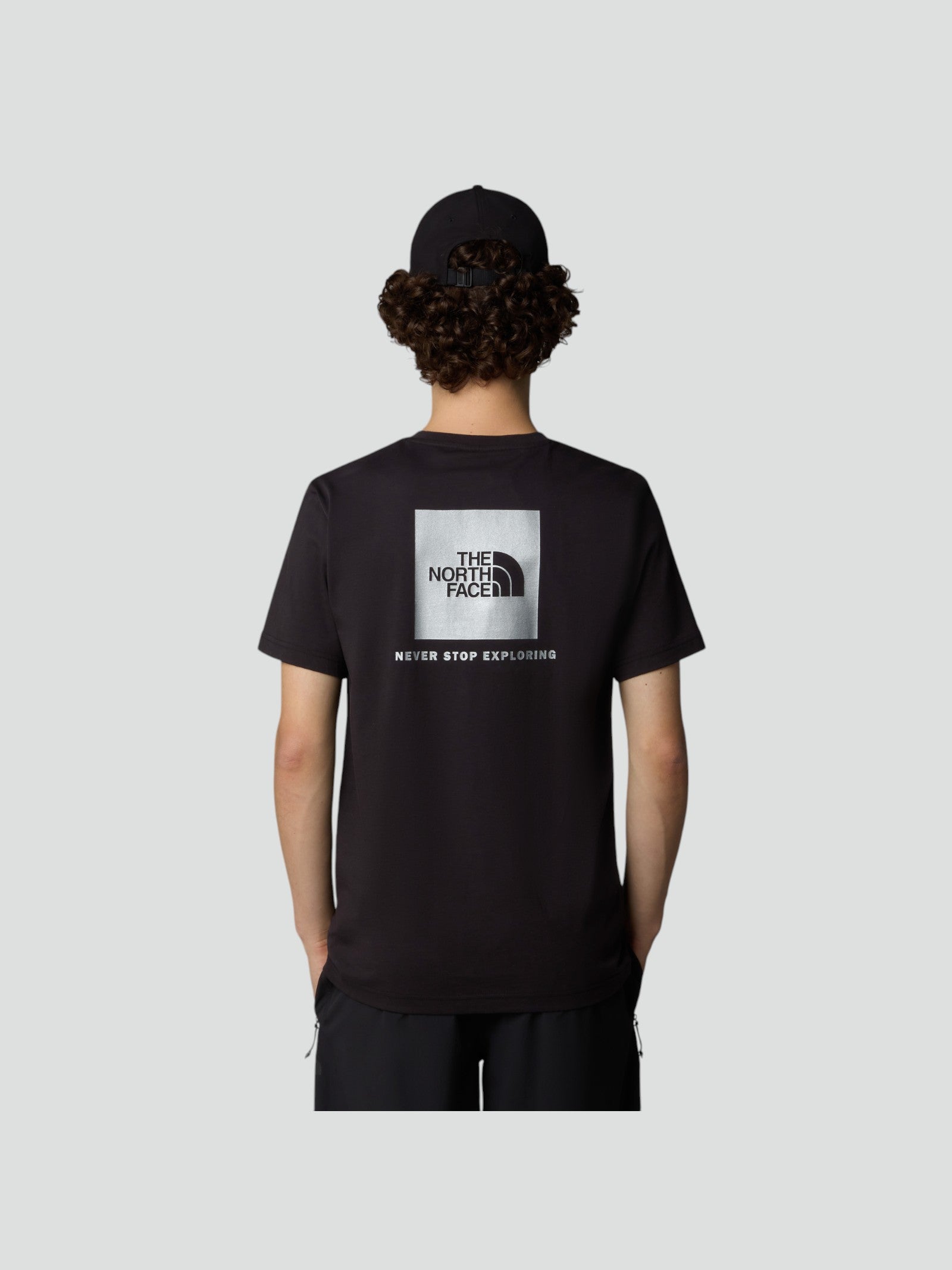 T-shirt Uomo "NSE Reflective Box" Nera con Box Logo Retro