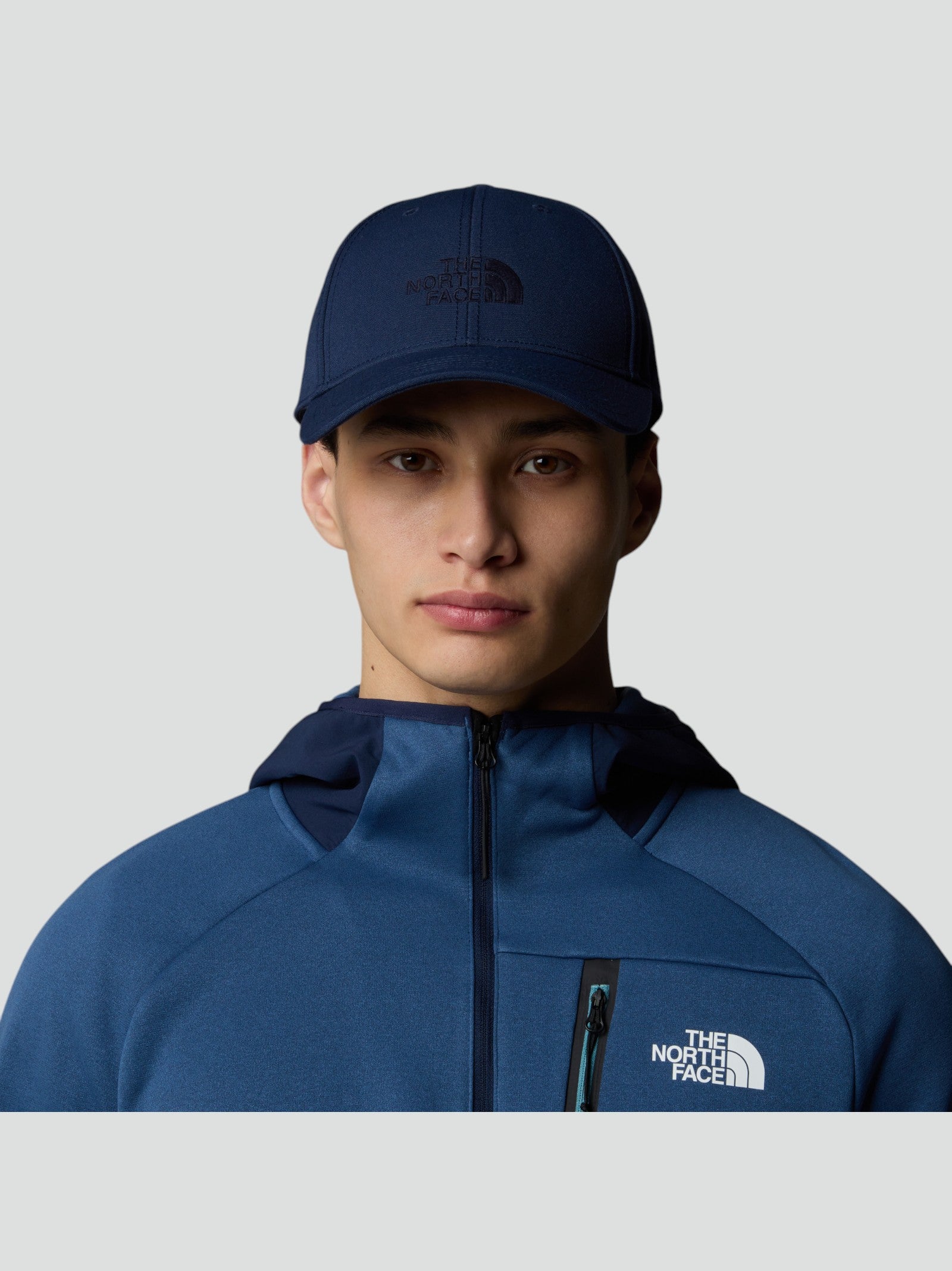 Cappellino Blu Navy "The North Face" con Logo e Fibbia Regolabile