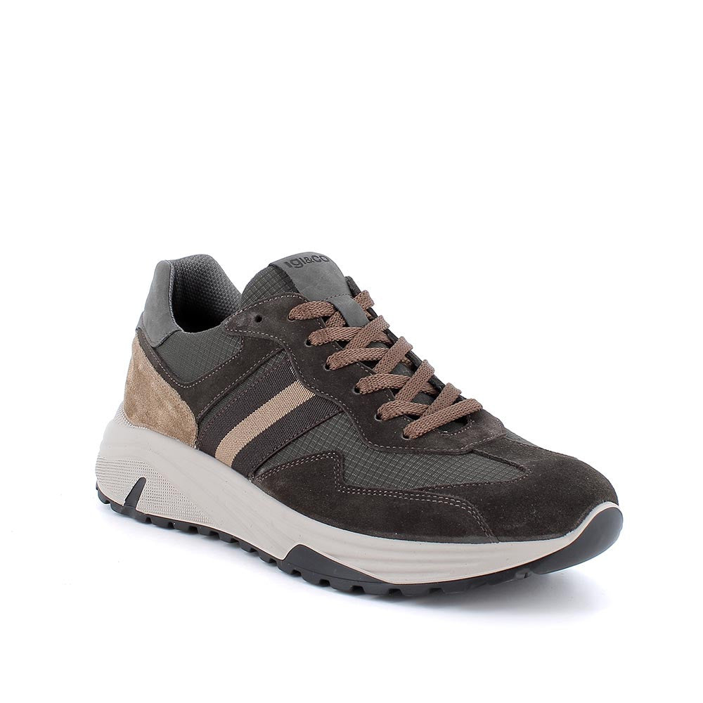 Sneakers caffè in pelle scamosciata con plantare memory foam 