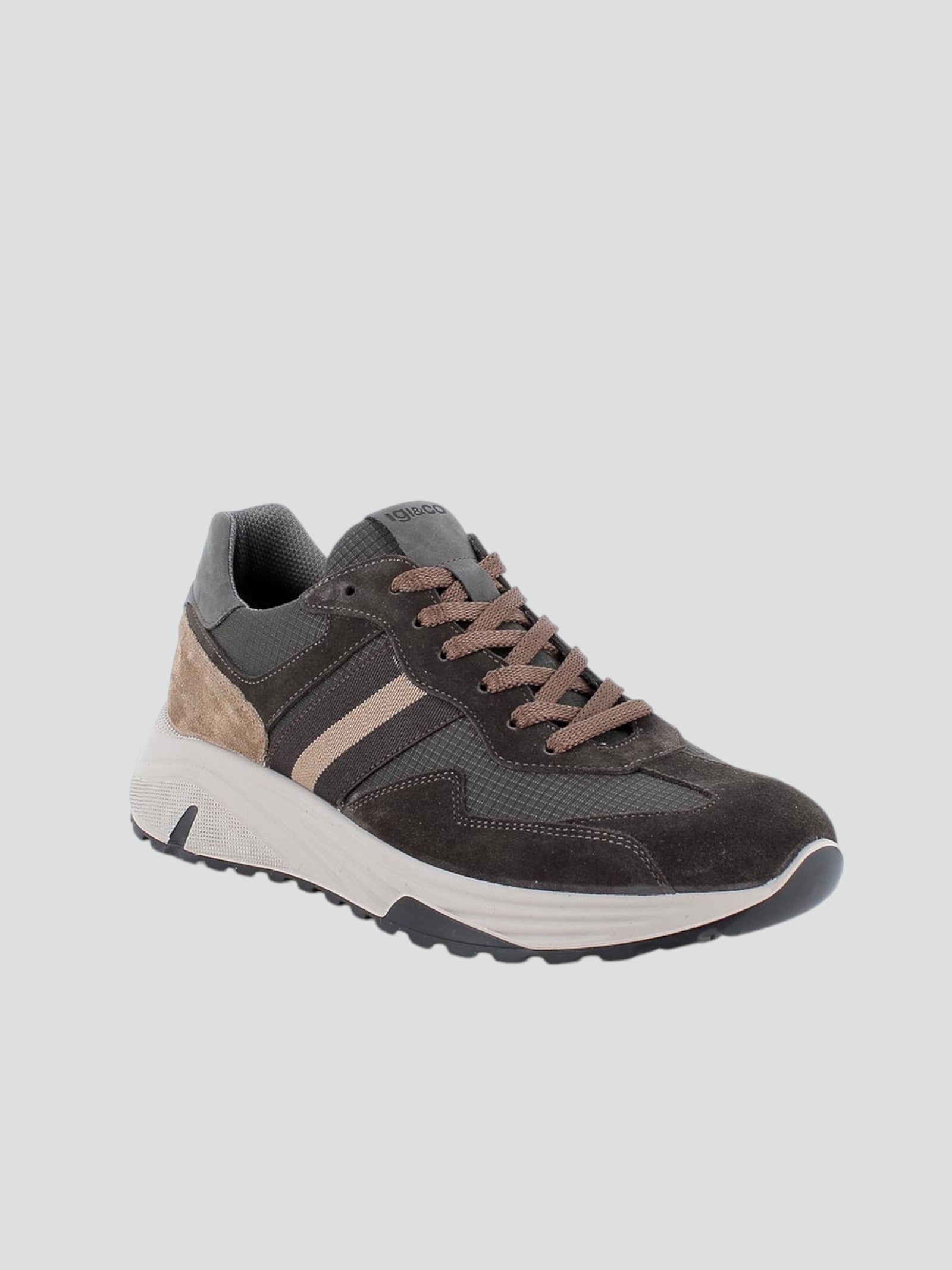 Sneakers caffè in pelle scamosciata con plantare memory foam 