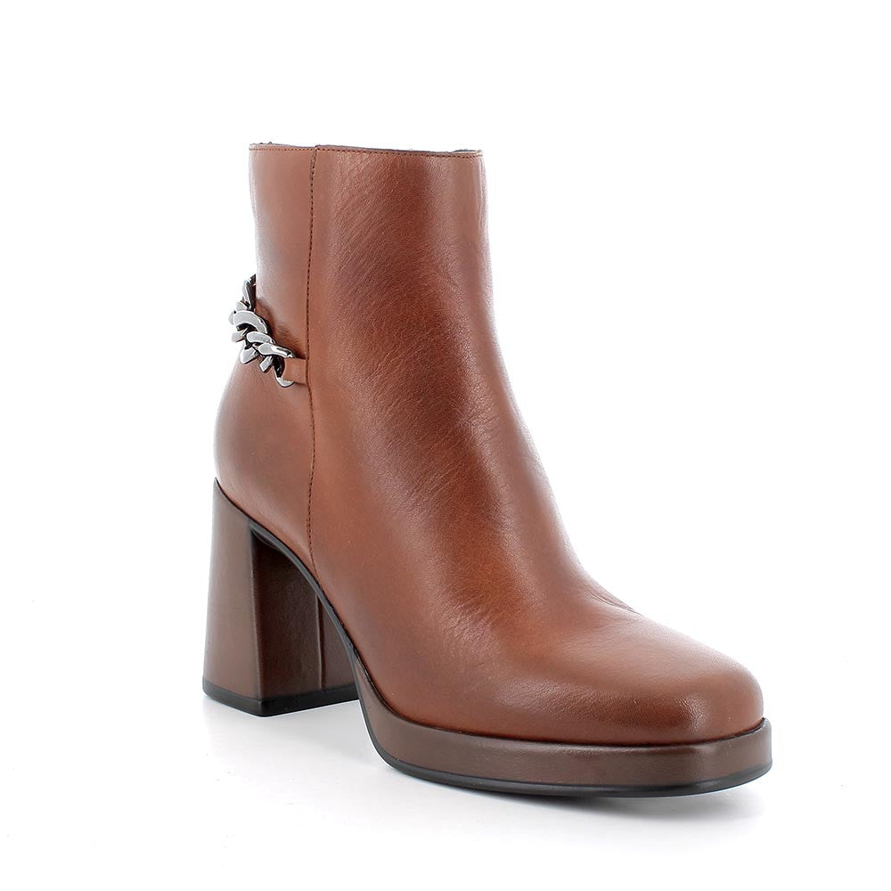 Stivaletti da donna cognac in pelle con tacco largo 8,5 cm e plateau 