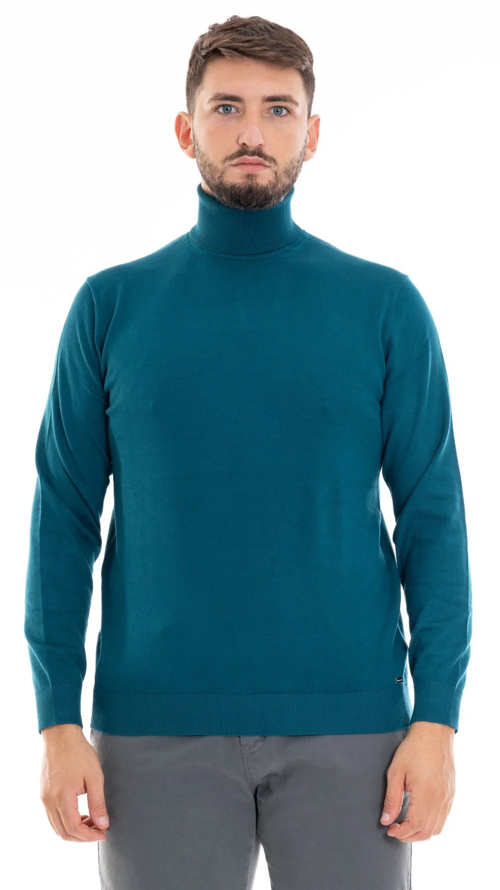 Dolcevita color carta da zucchero realizzato in maglia finezza 12 