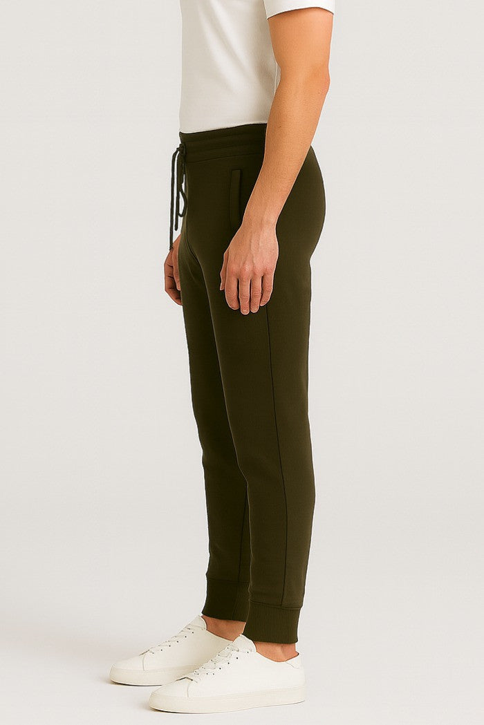 Pantaloni tuta verde militare con patch gommata e fondo elasticizzato 