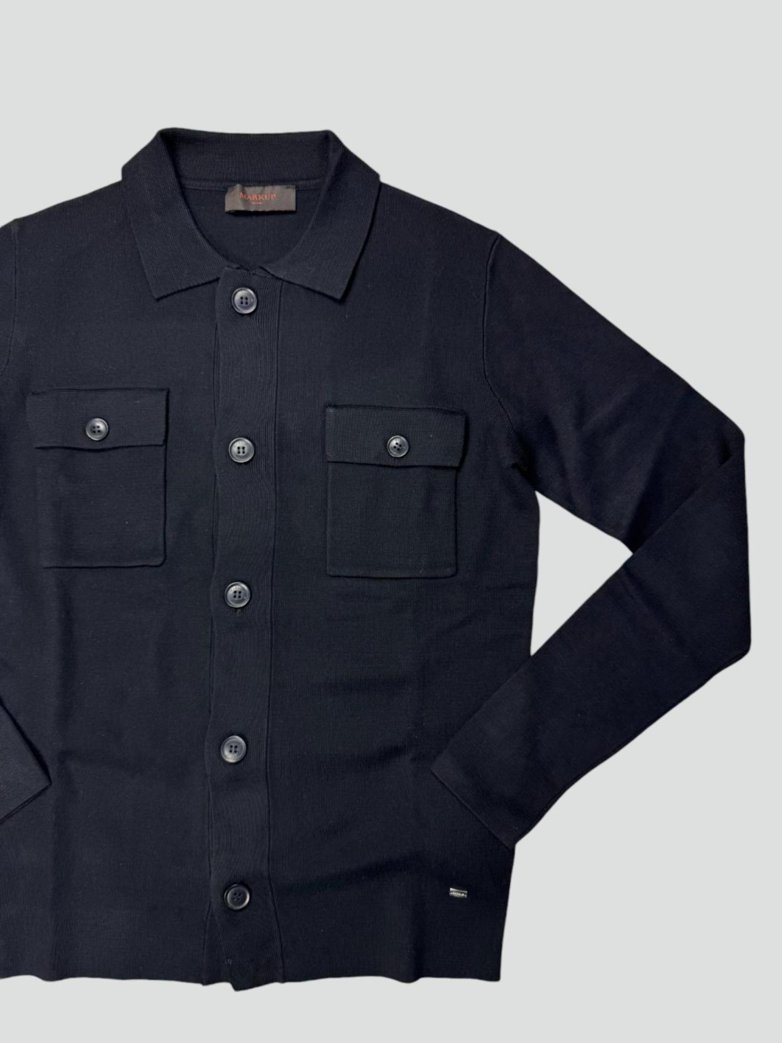 Camicia Maglia Nera con Bottoni e Tasche Frontali 
