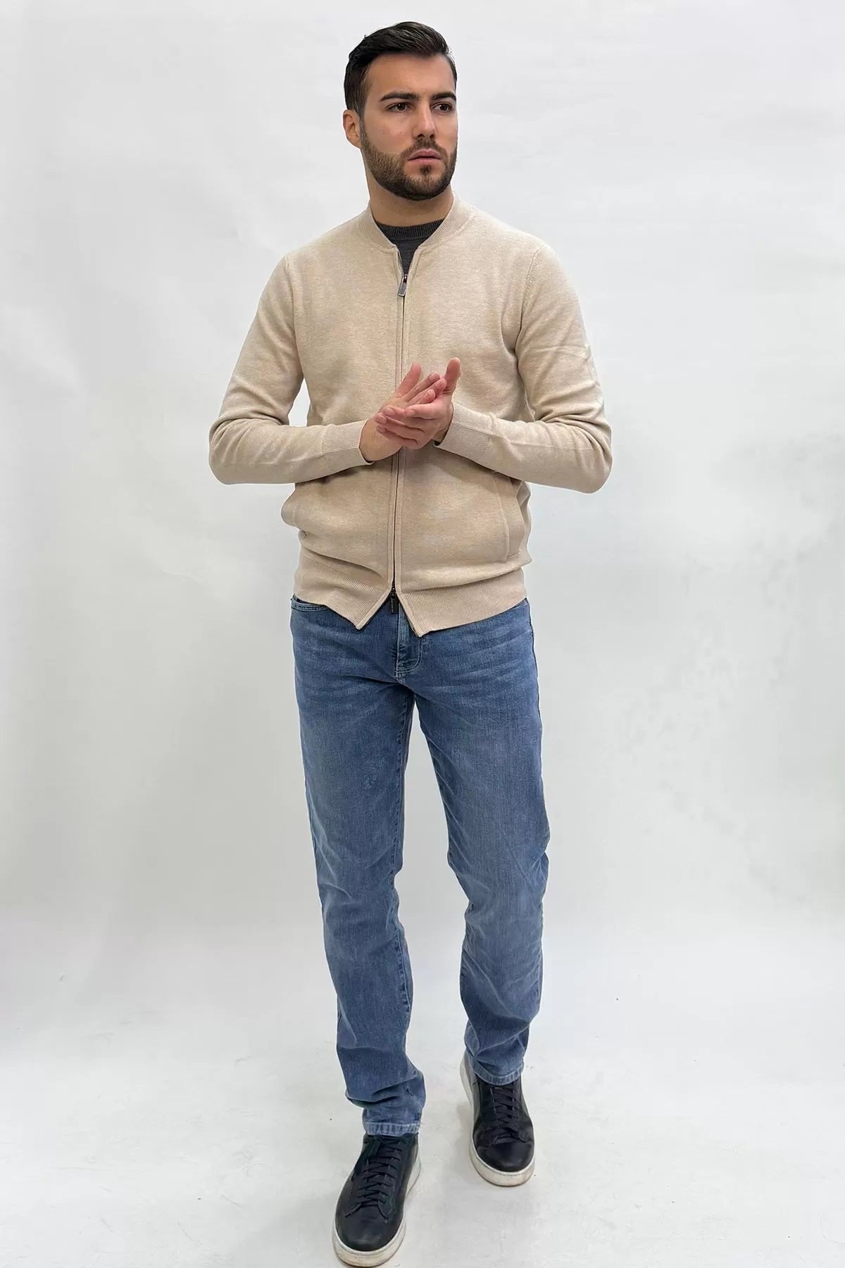 MK790133BEIGE MARK-UP