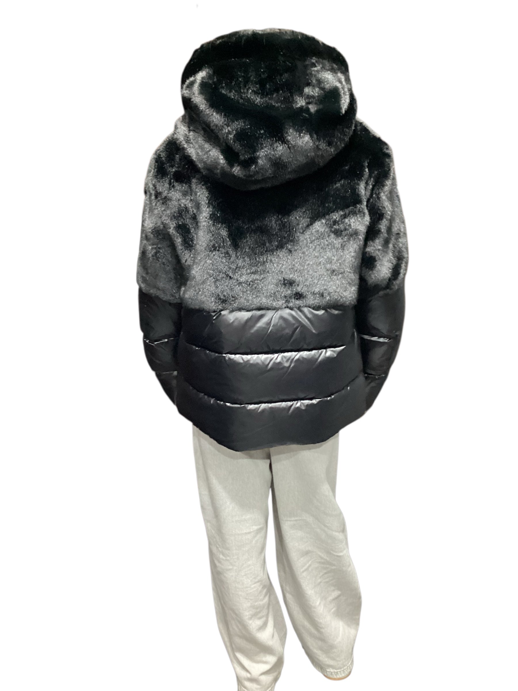 Piumino Bambina nero "Fanevil Junior" in Nylon Lucido ed Eco-Fur 