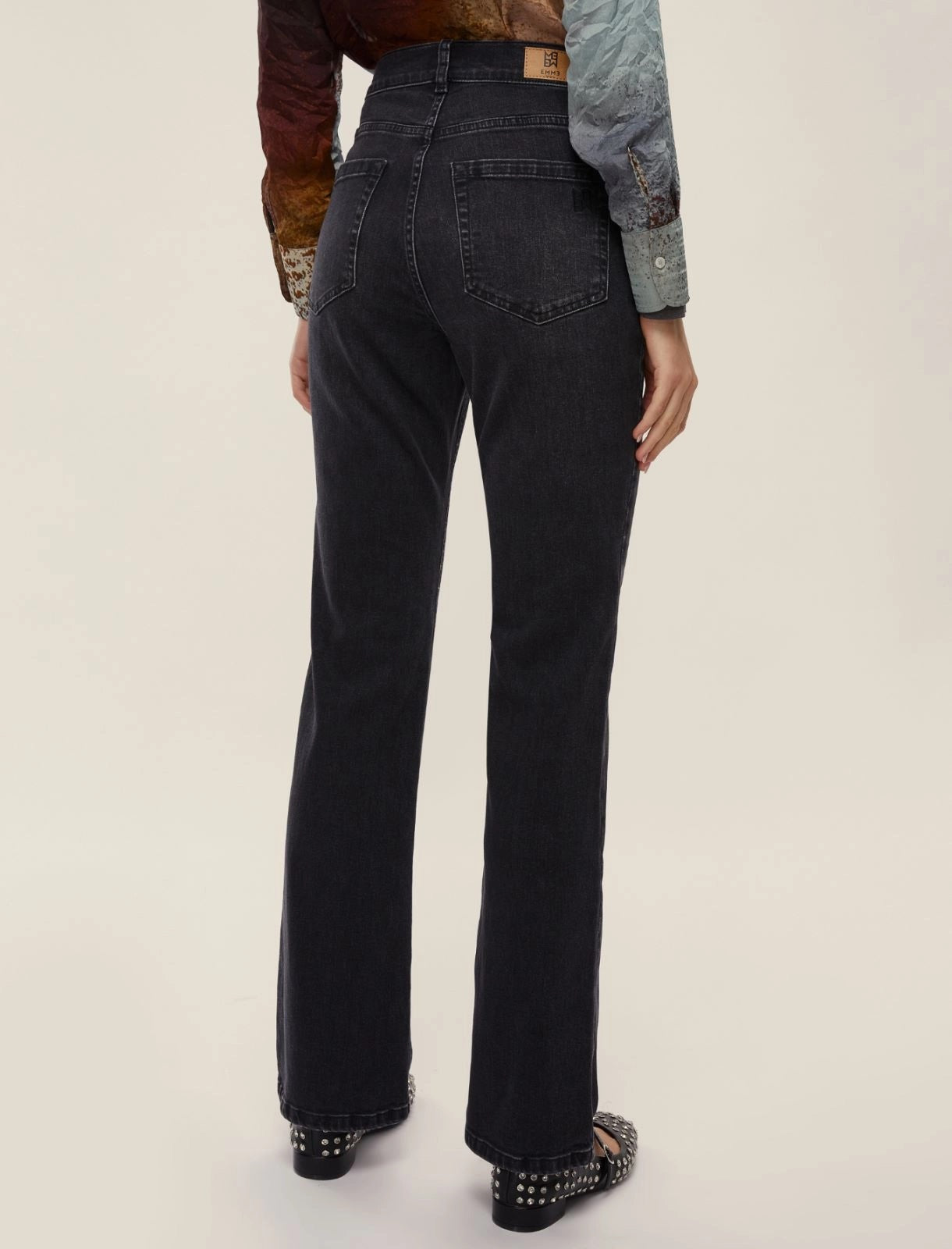 Jeans "Felce" in denim nero stone slim flare 