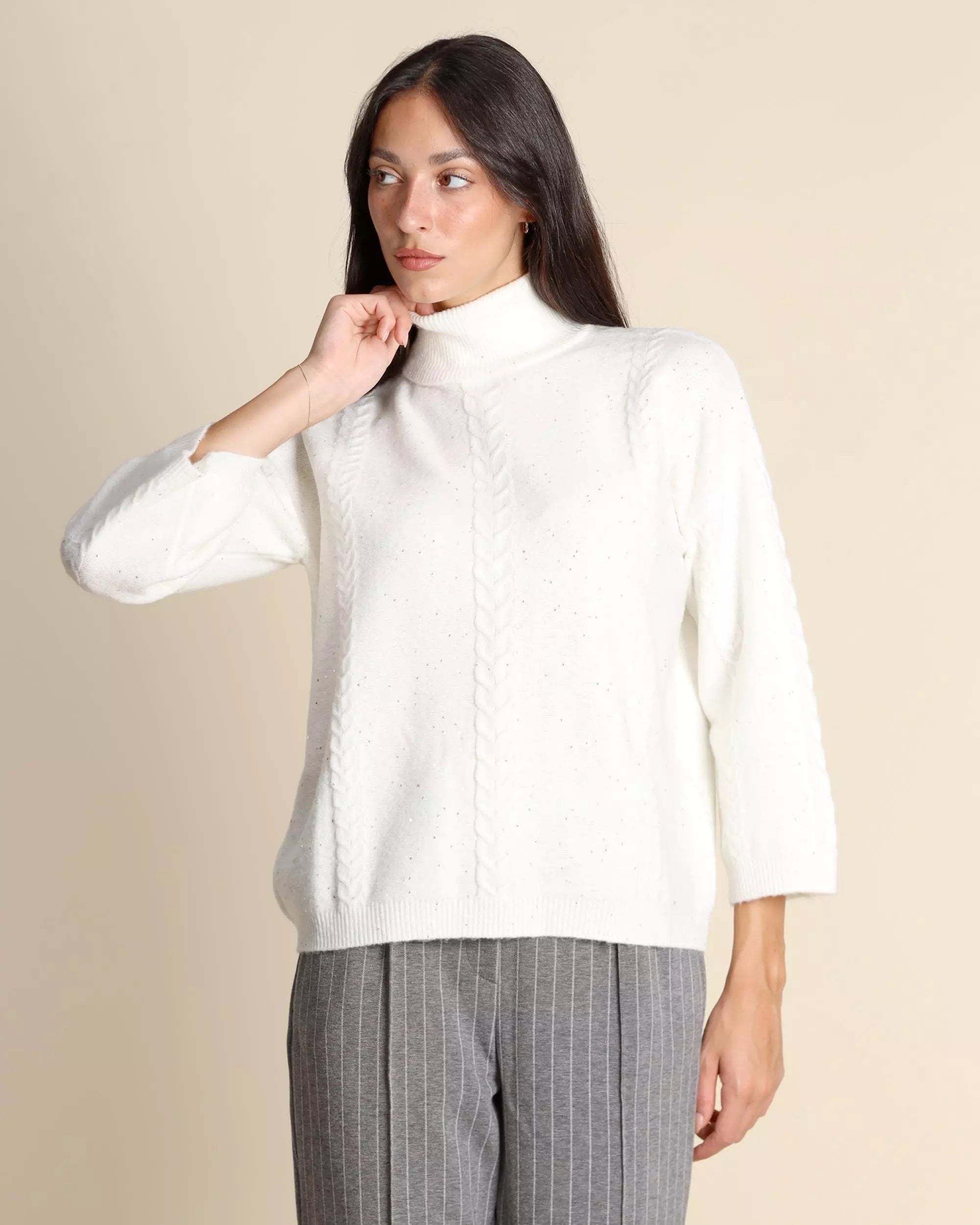 Maglia dolcevita "Lido" Bianca Svasata in Filato Comfy con Paillettes 