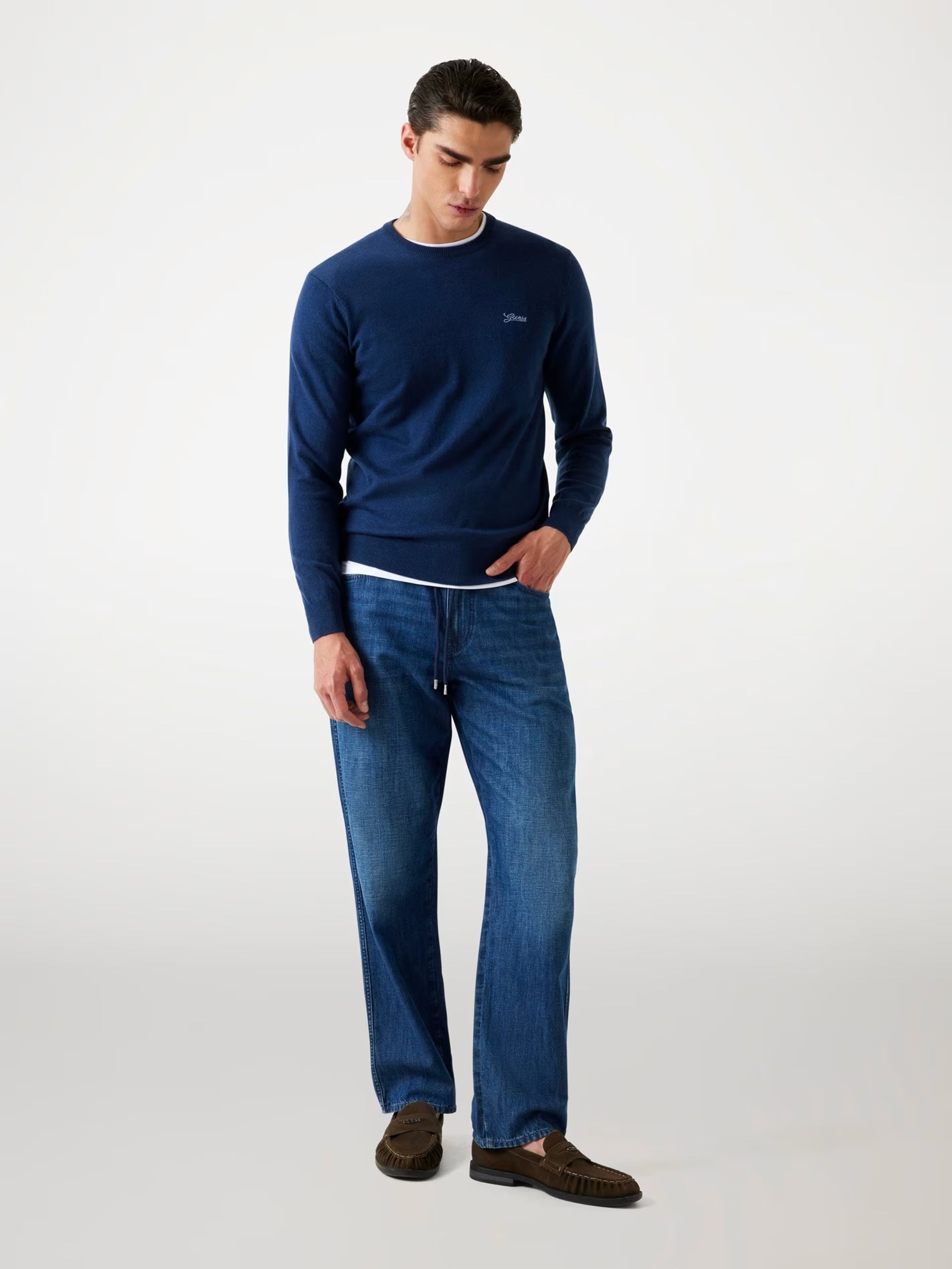 Maglione Blu "Daniel" in Seta-Lana con Girocollo e Logo Guess bianco 