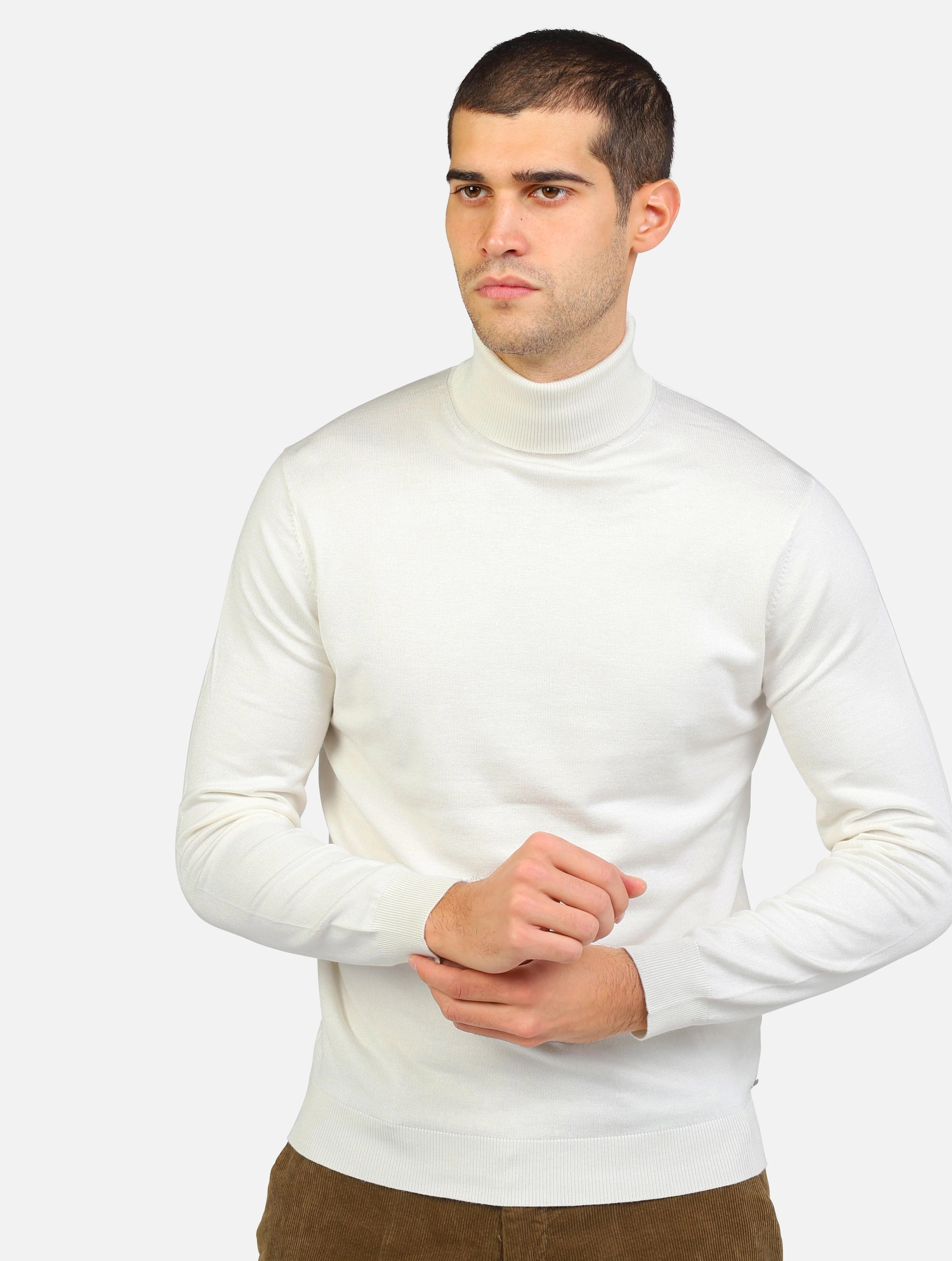 Dolcevita bianco latte in maglia finezza 12 