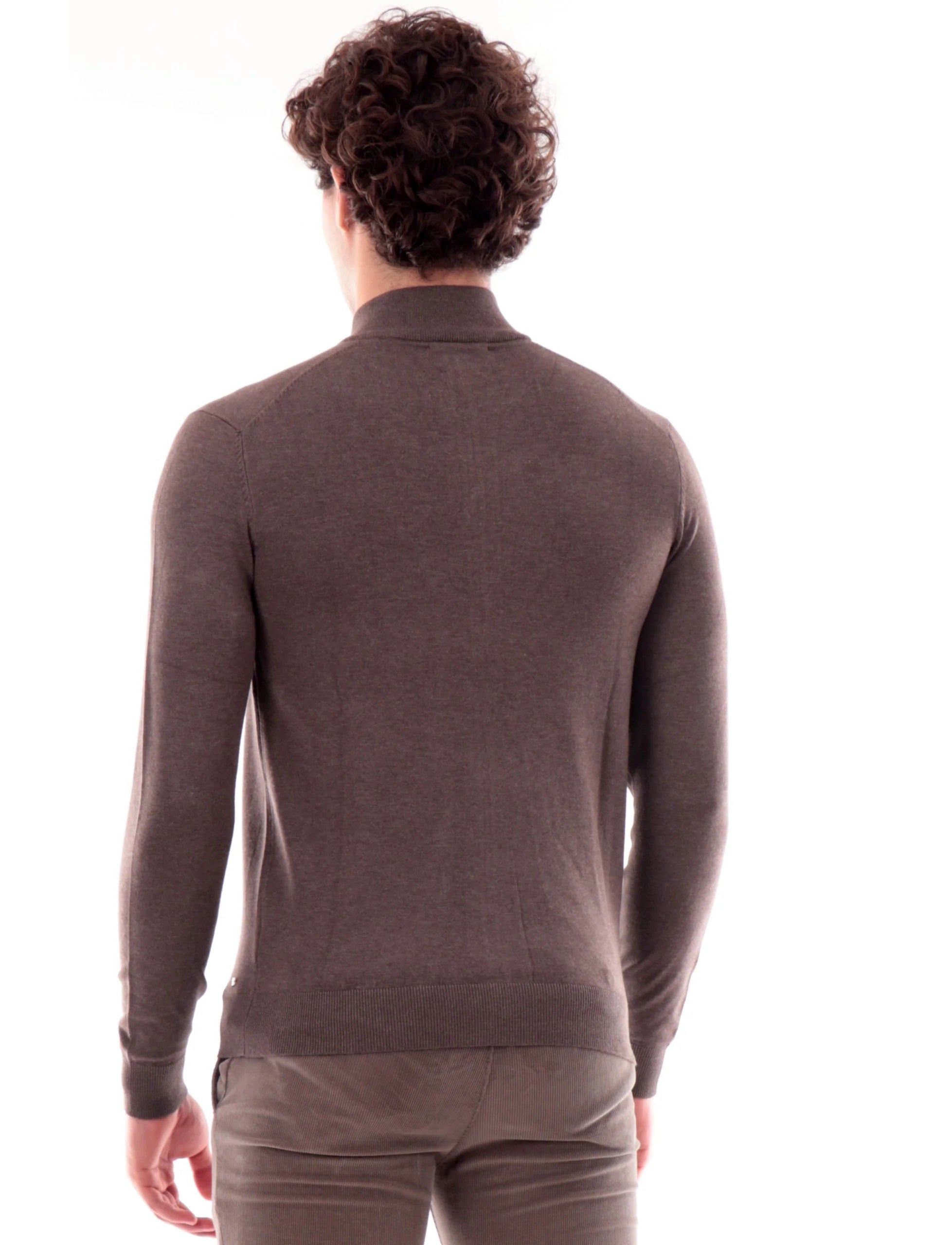 Maglia con zip da uomo tortora in filato finezza 12 Viscose Blend 