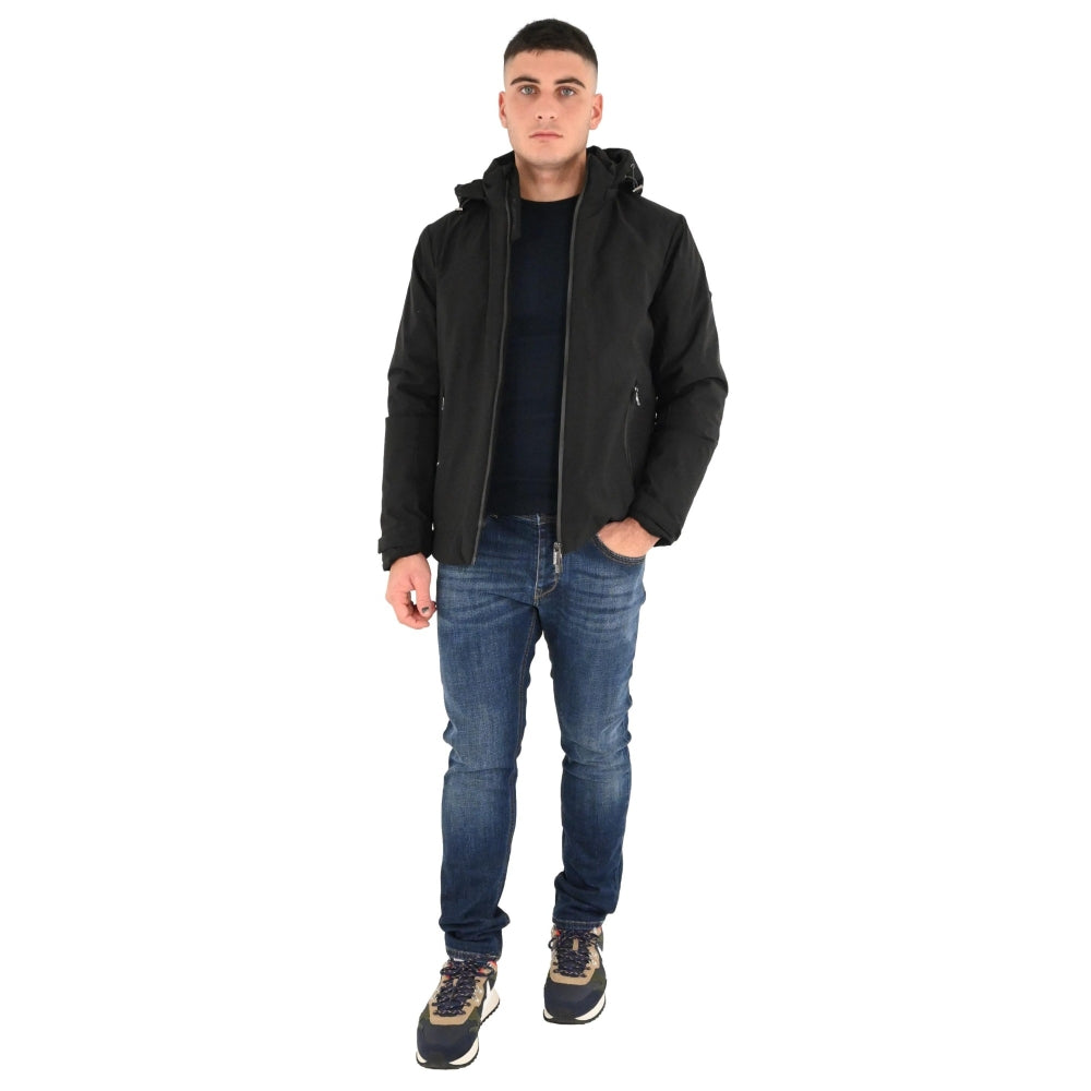 Giubbino termico da uomo nero con cappuccio fisso e zip termosaldata 