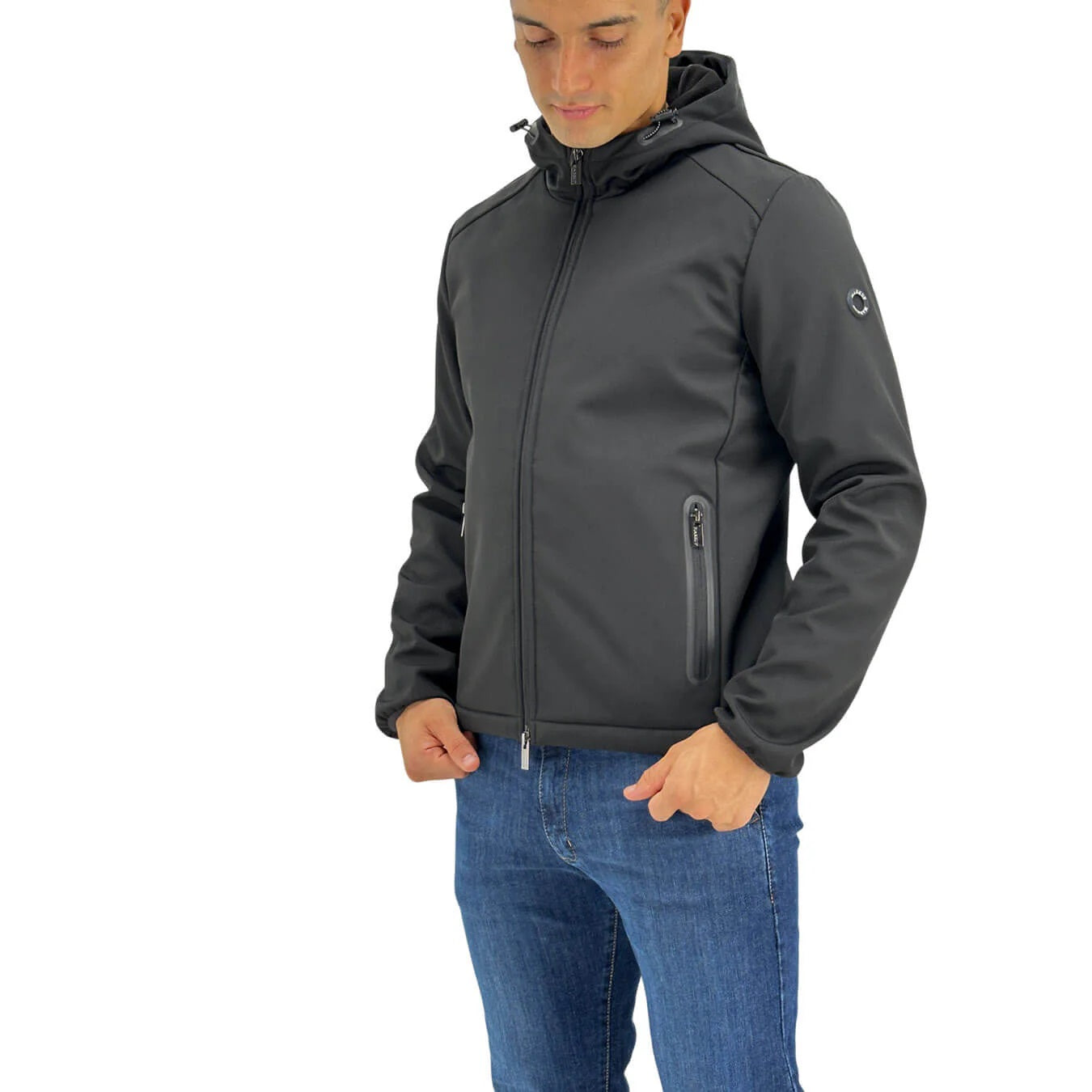 Giubbino softshell da uomo nero con cappuccio e interno in pile 