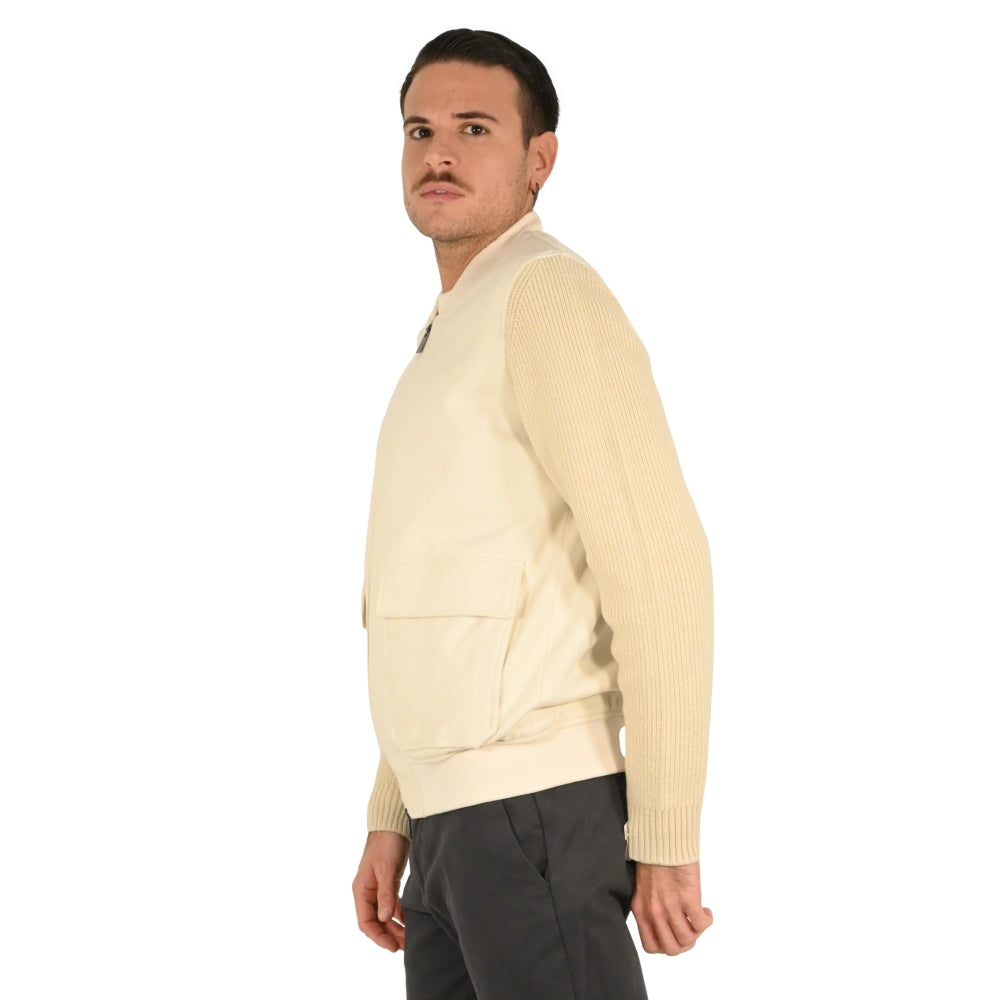 Overshirt uomo color latte in tessuto diagonale con maniche in maglia 