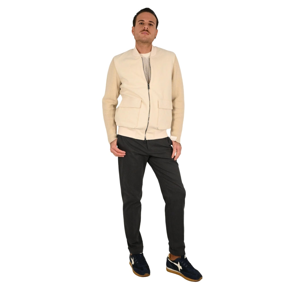 Overshirt uomo color latte in tessuto diagonale con maniche in maglia 
