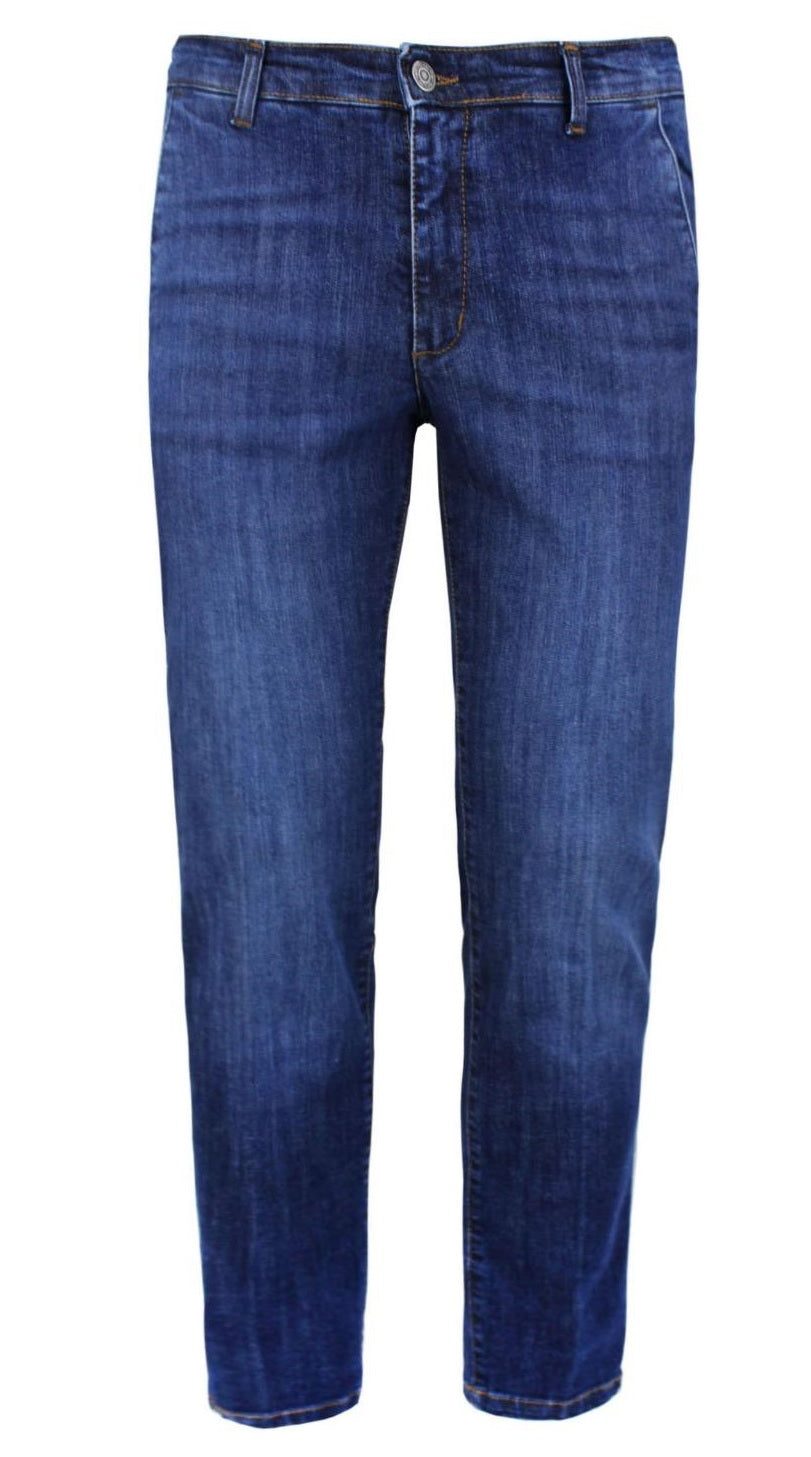 Jeans blu medio con tasche America e vestibilità regolare 