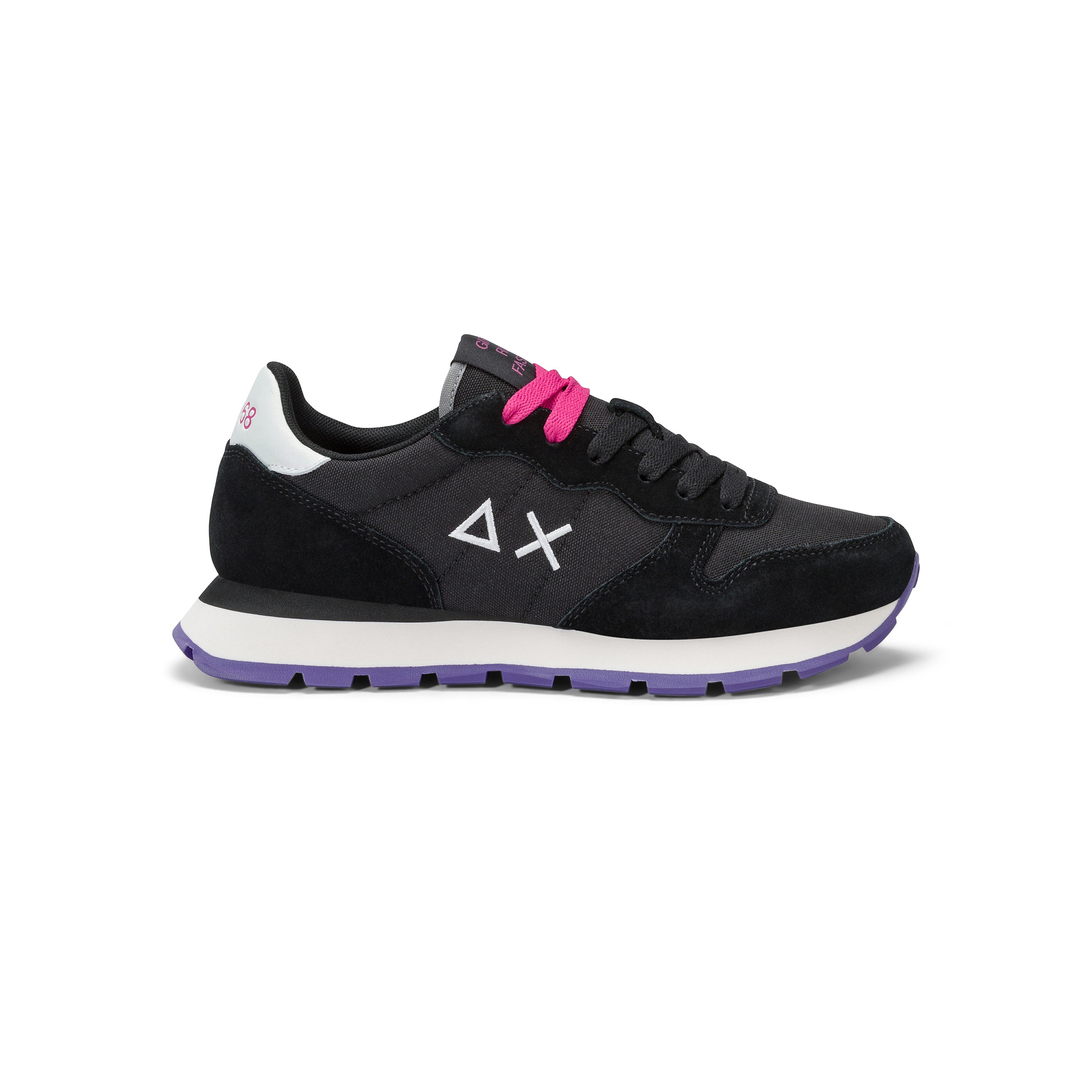 Sneakers "Ally Solid" Nero con Dettagli Rosa 
