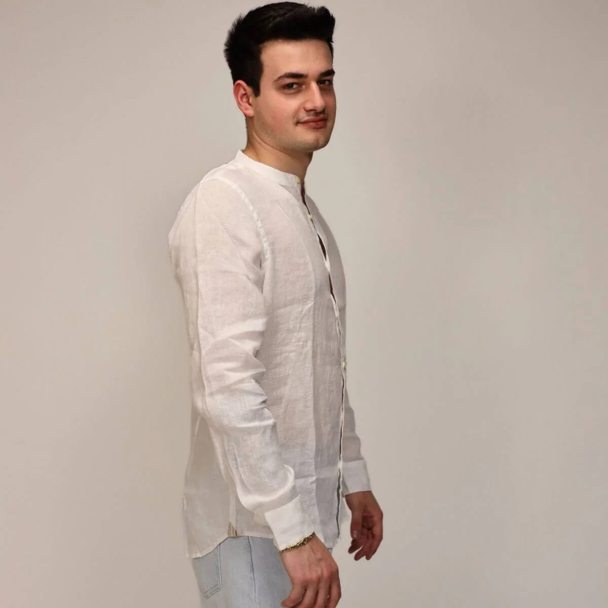 Camicia Bianca con Collo Coreana in 100% Lino a Maniche Lunghe 